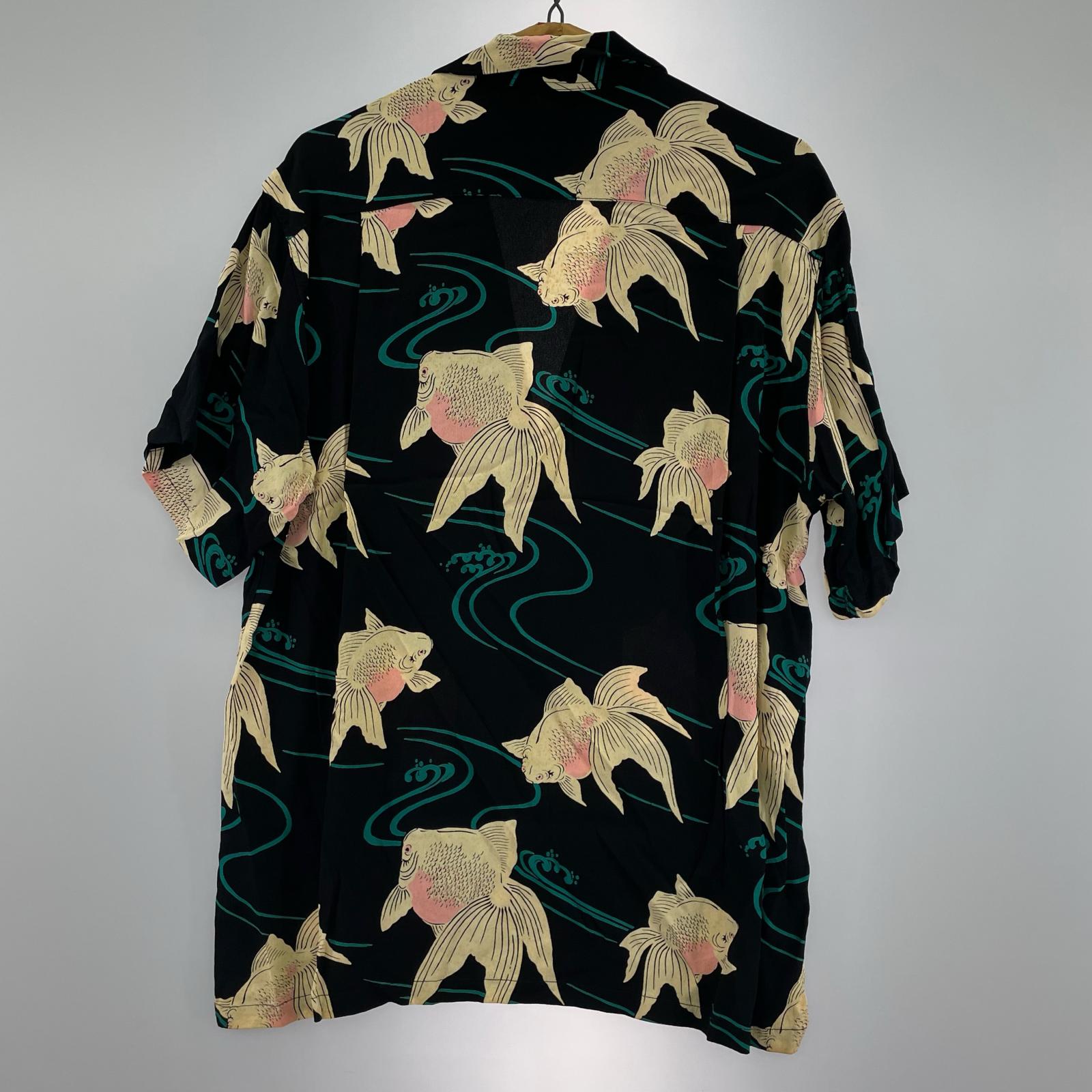 半袖シャツ SUN SURF レーヨンアロハシャツ SS34867 金魚 黒 (M) M ブラック