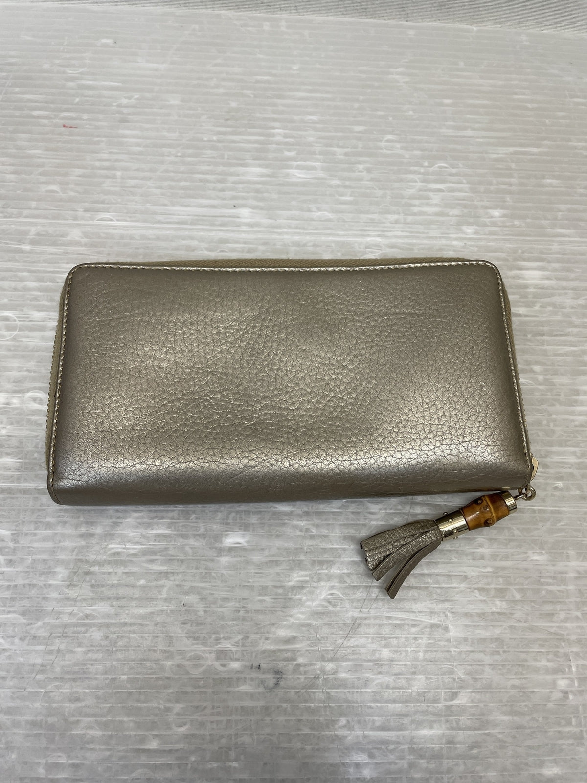 GUCCI バンブータッセル ラウンドジップ ロングウォレット