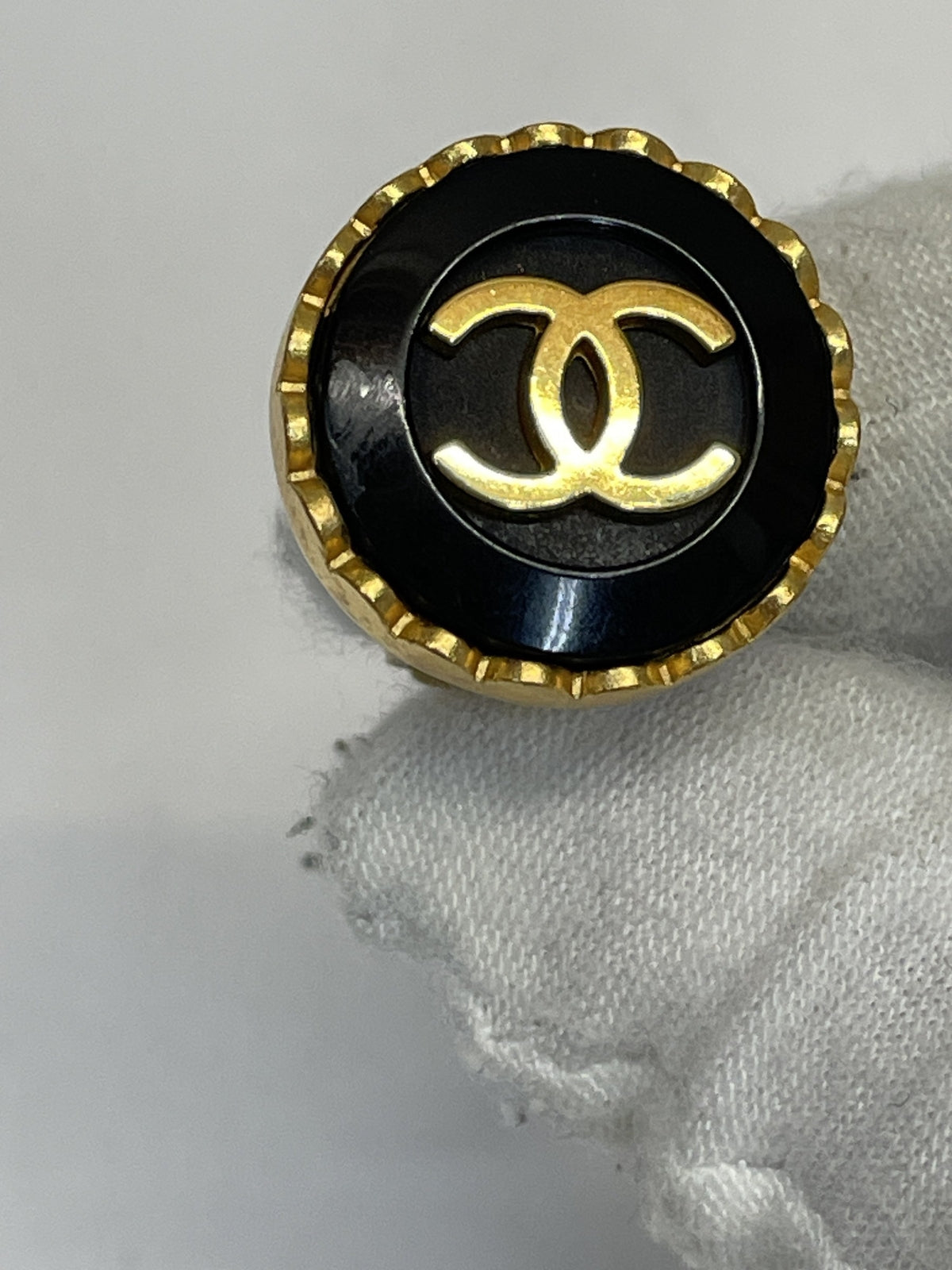 CHANEL 95年 ココマーク イヤリング 黒金