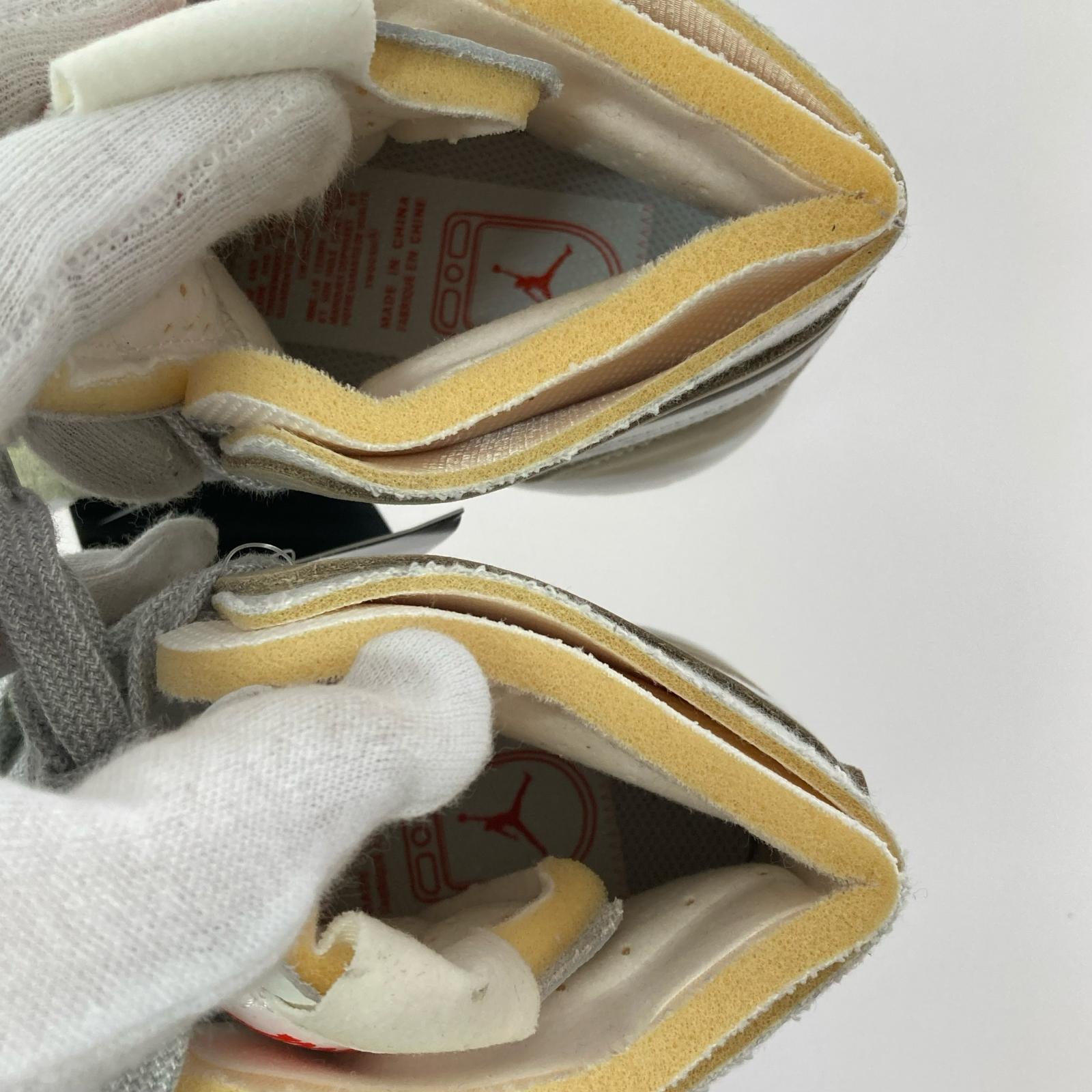 スニーカー NIKE AIR JORDAN 1 MID CT0979-102 23.0cm 23cm (US5 UK4 1/2 EU36) ホワイト