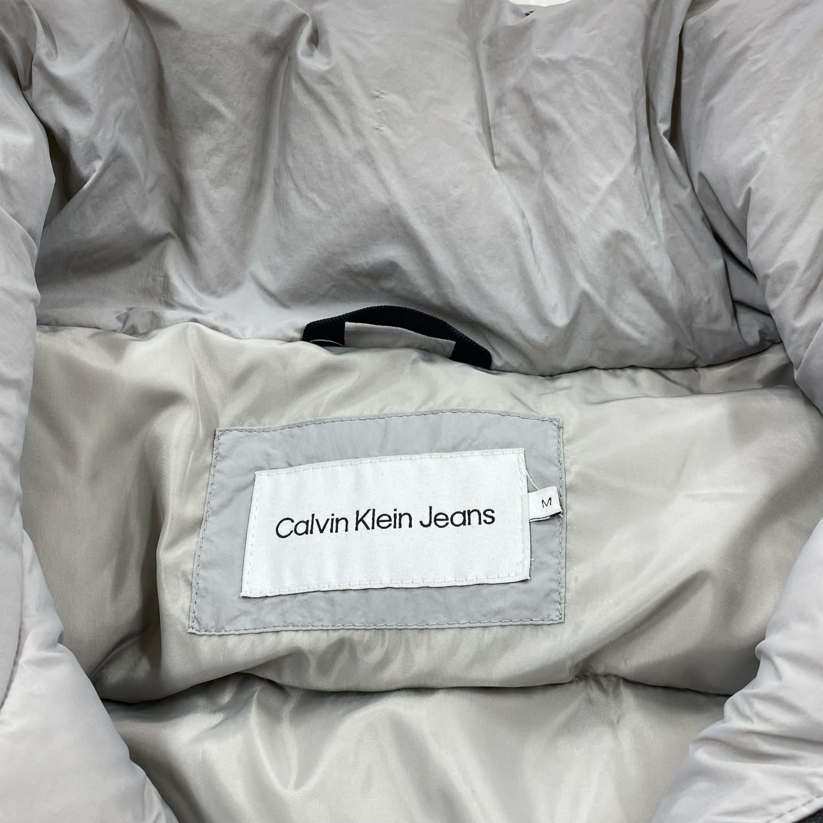 ダウンジャケット Calvin Klein ダウンジャケット M シルバー