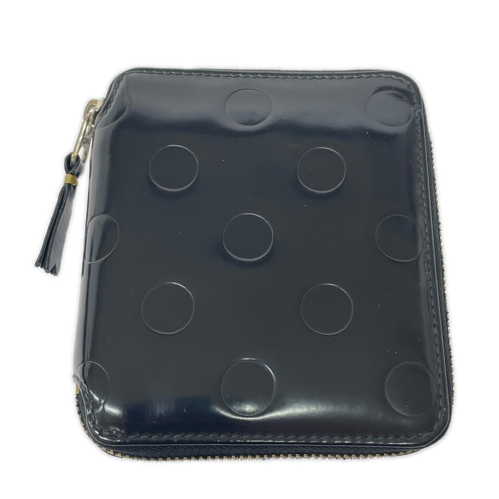 コンパクトウォレット ドットエンボス ジップウォレット BLK ブラック