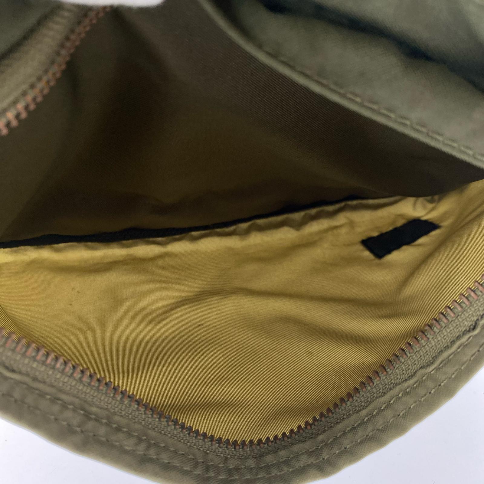 ショルダーバッグ PORTER　カーキ　ショルダーバッグ カーキ
