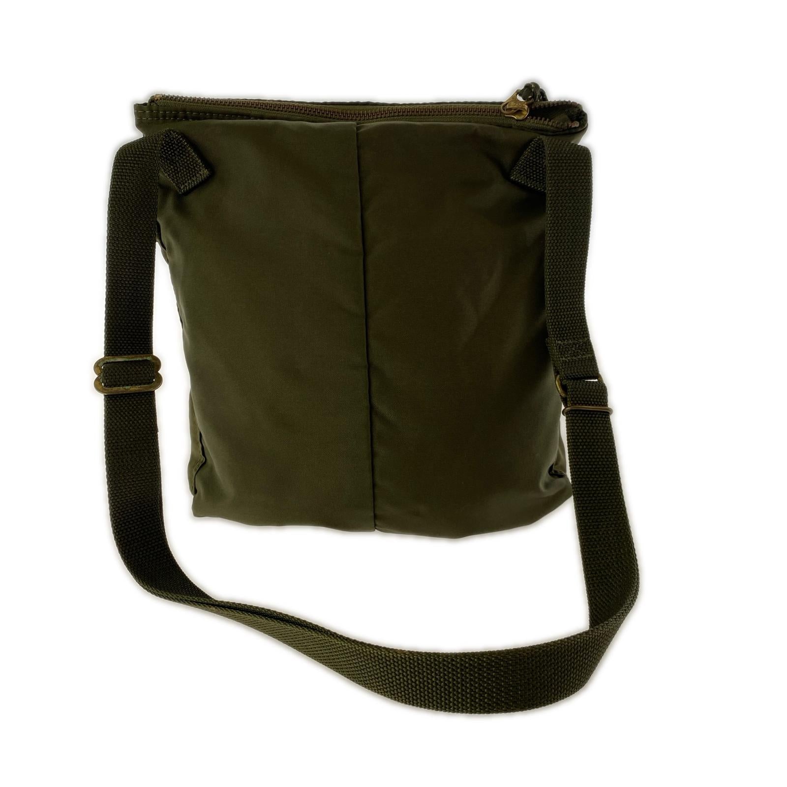 ショルダーバッグ PORTER　カーキ　ショルダーバッグ カーキ