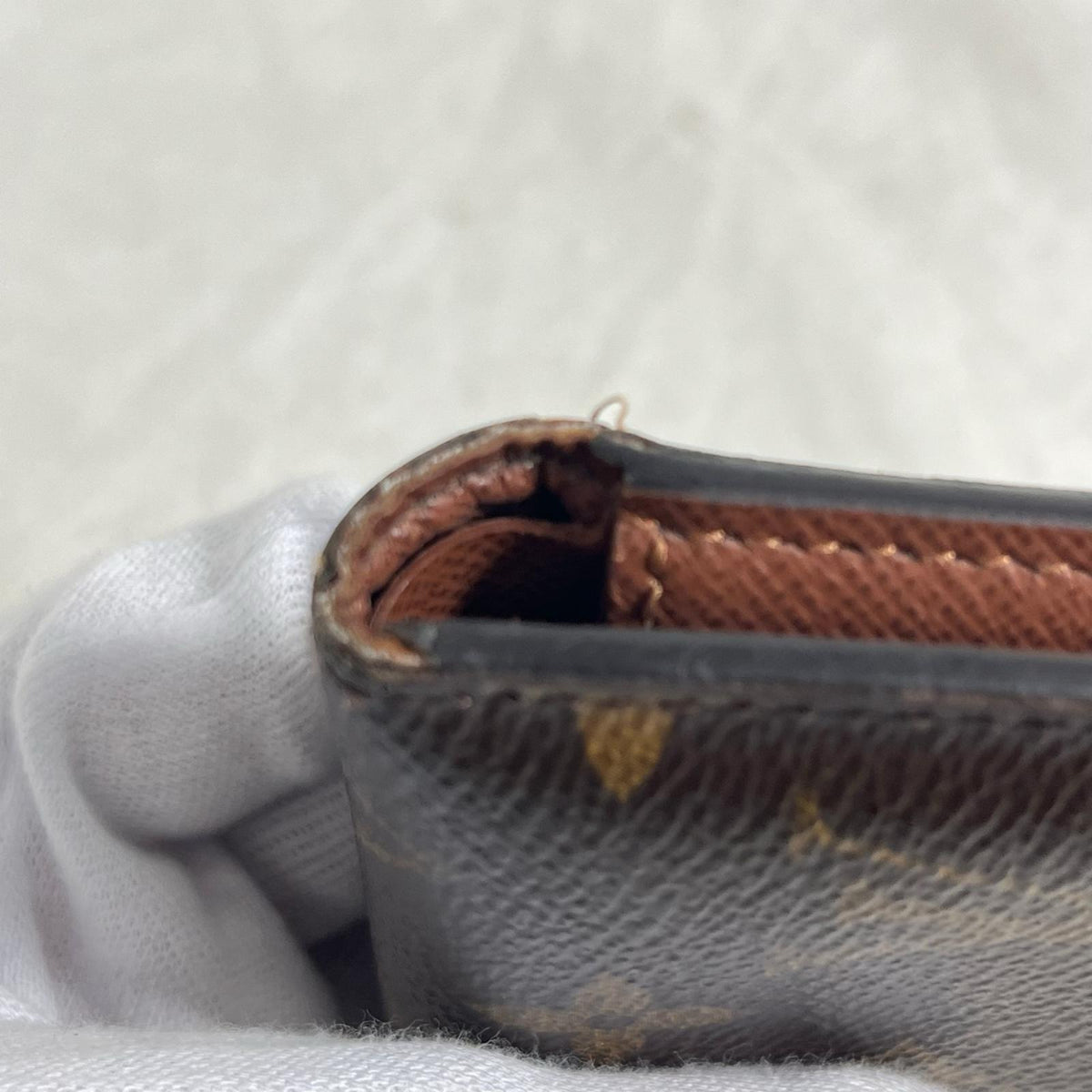 LV ポルトフォイユ ヴィクトリーヌ モノグラム