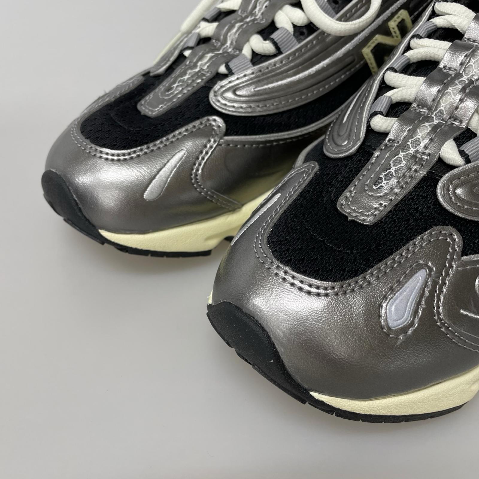 スニーカー M1000SL SILVER 25.5cm US7.5