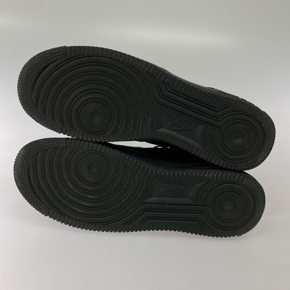 スニーカー SUPREME AIR FORCE 1LOW 27.0cm 27cm (US9 UK8 1/2 EU44) ブラック