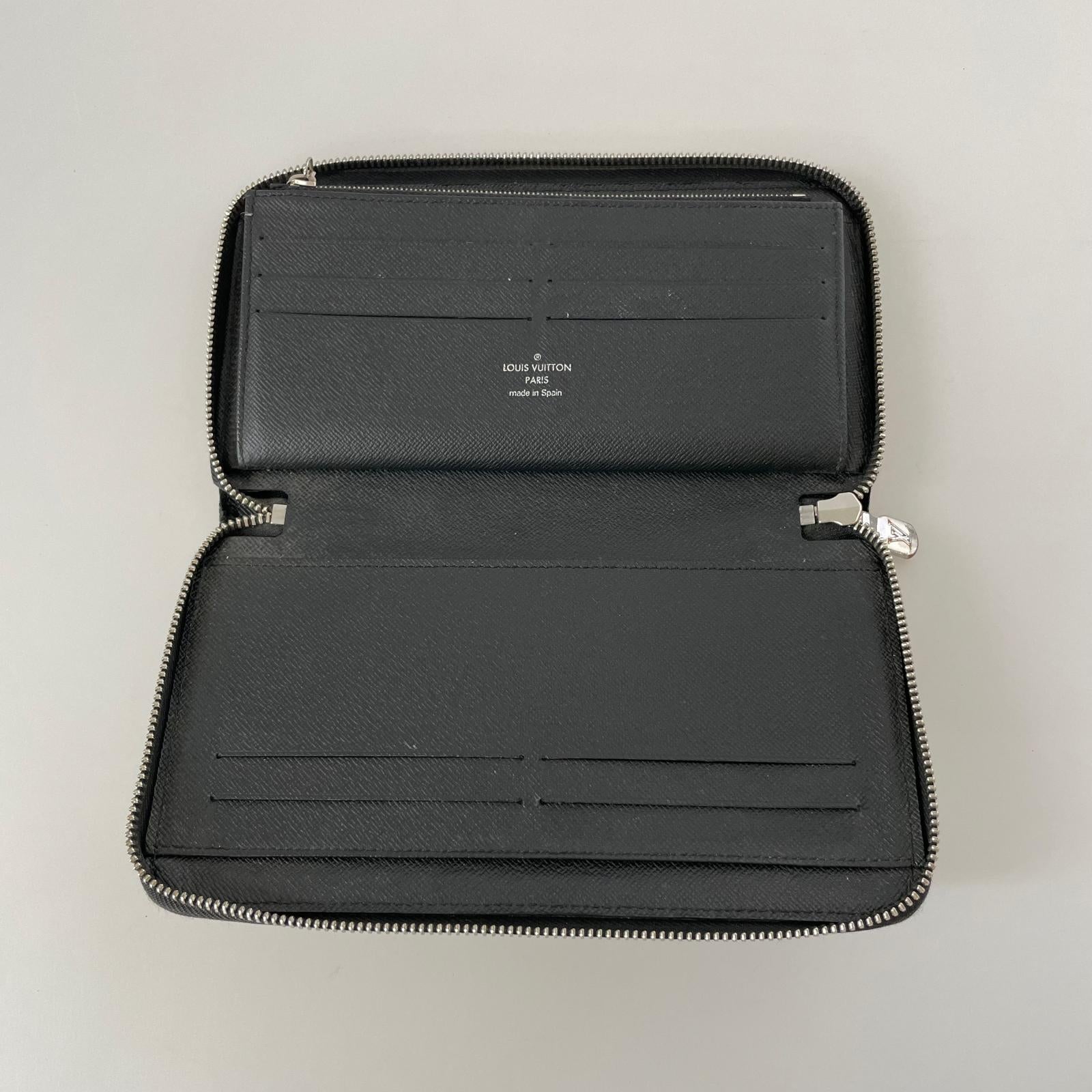LV　タイガ ジッピーオーガナイザー M30056