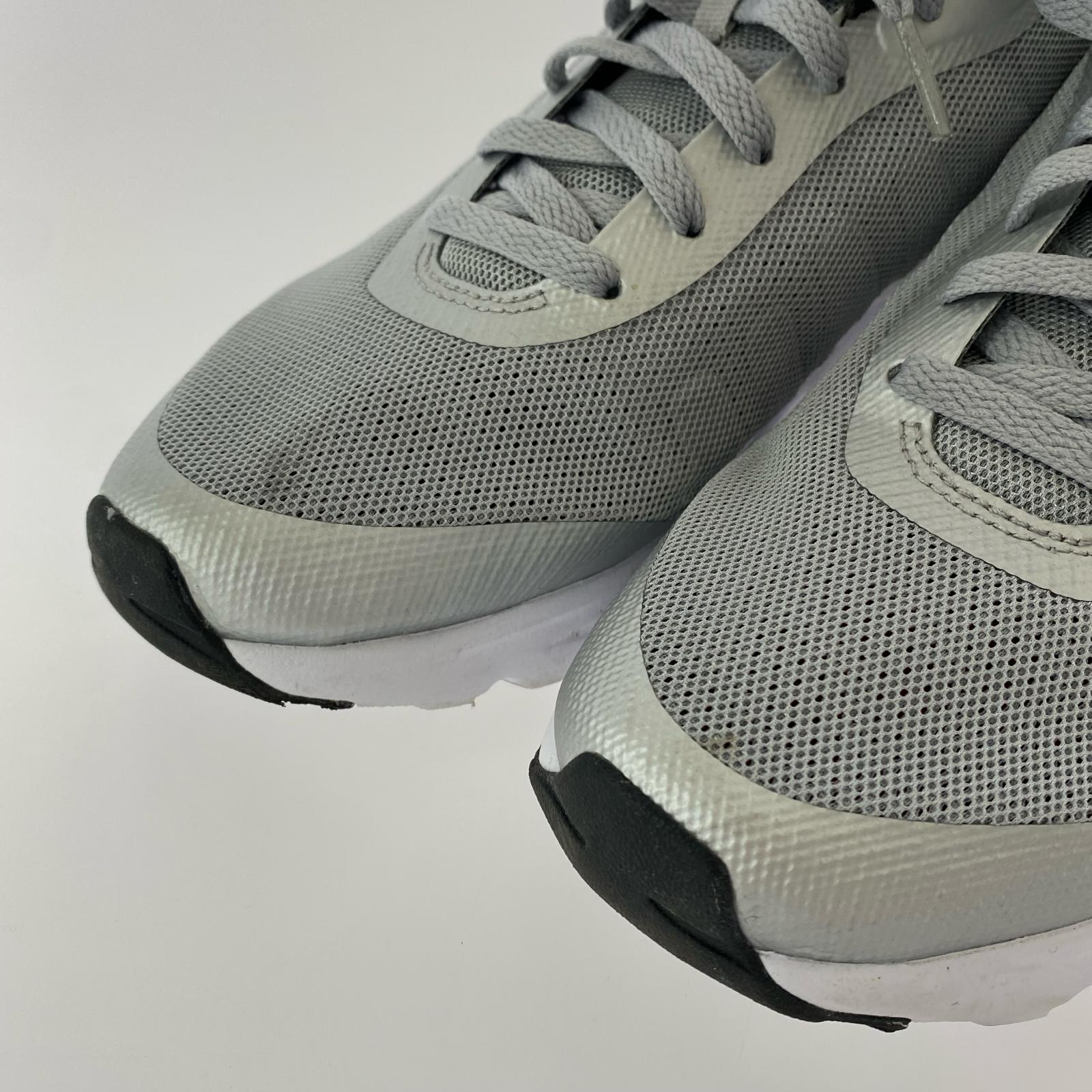 スニーカー AIR MAX INVIGOR グレー 26.5cm 26.5cm (US8 1/2 UK8 EU43) グレー