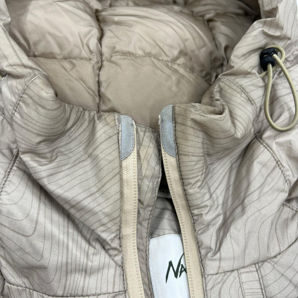 ダウンジャケット NANGA AURORA DOWN JACKET ｵｰﾛﾗﾀﾞｳﾝｼﾞｬｹｯﾄ XL 総柄 ﾍﾞｰｼﾞｭ