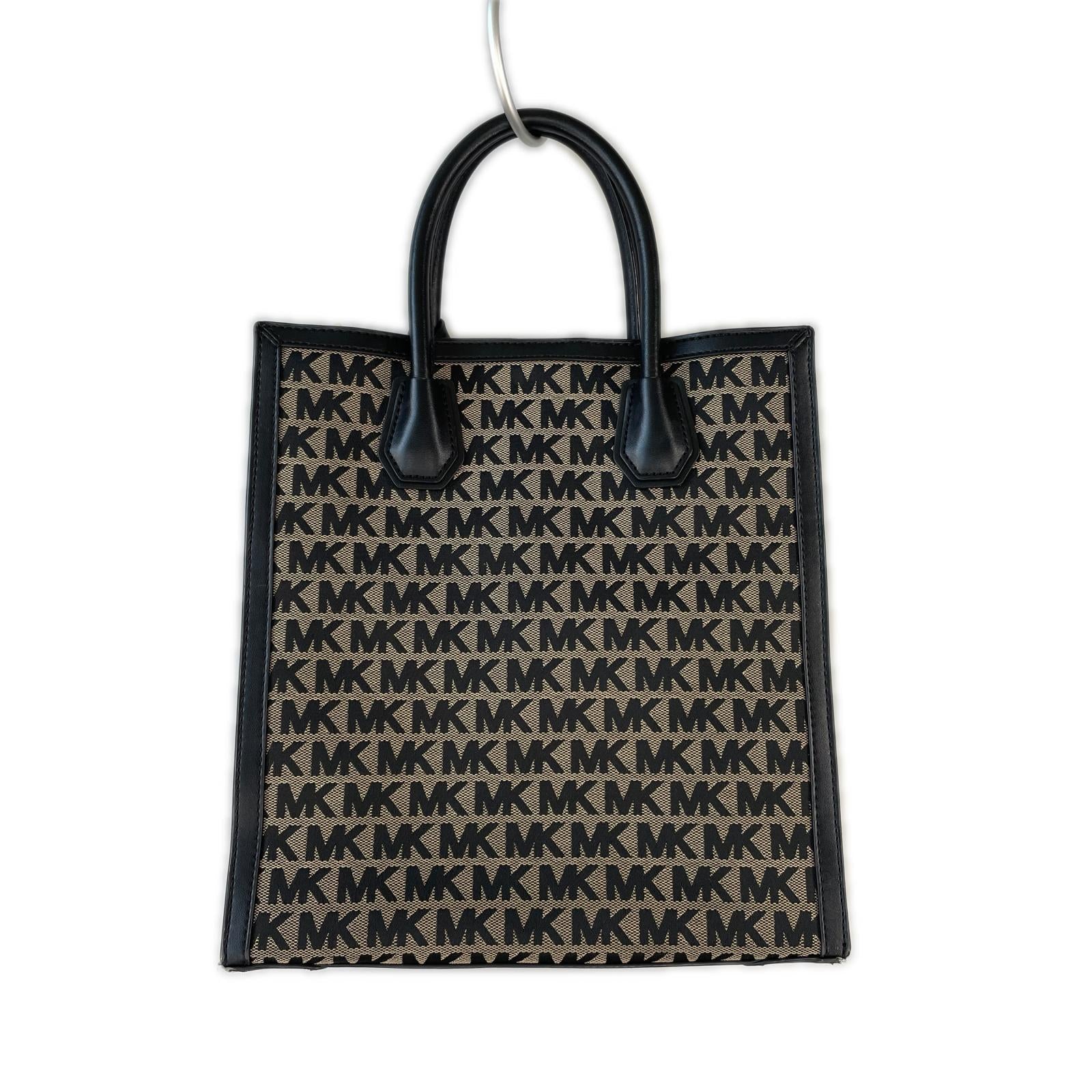 ショルダーバッグ MICHAEL KORS シグネチャー柄 白 ショルダーバッグ ブラック