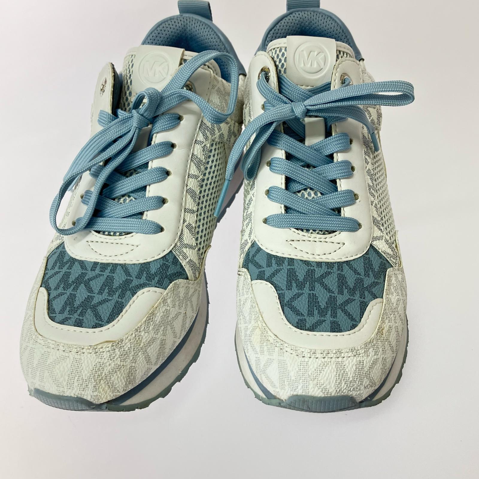スニーカー FT22B ブルー