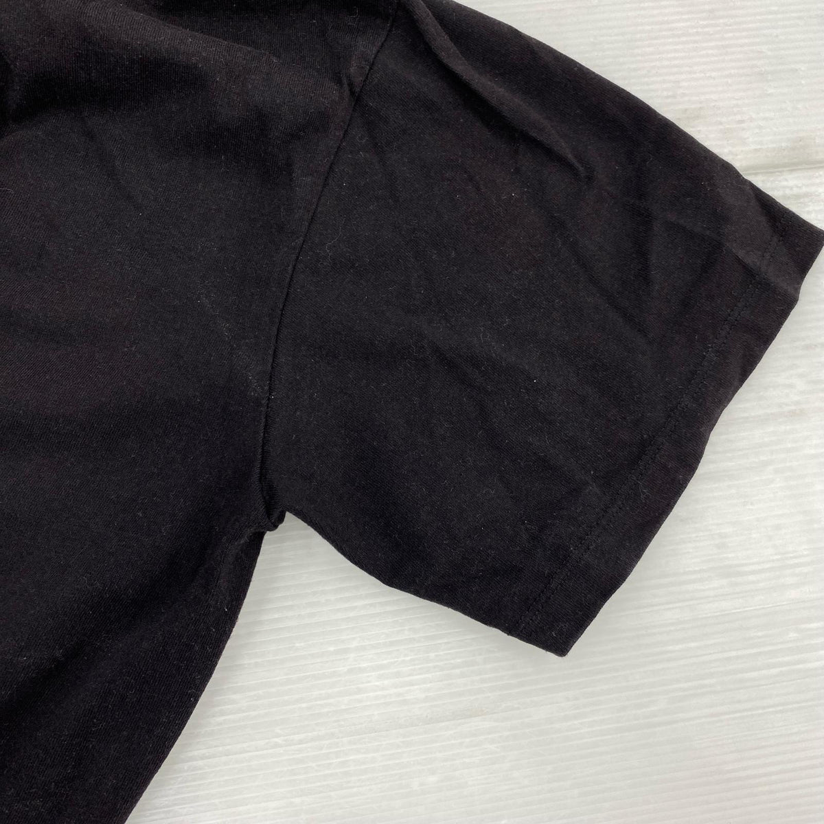 半袖Ｔシャツ ×MOUSSY ﾗｲﾝｽﾄｰﾝ ﾛｺﾞ ﾌﾟﾘﾝﾄ フリー ブラック