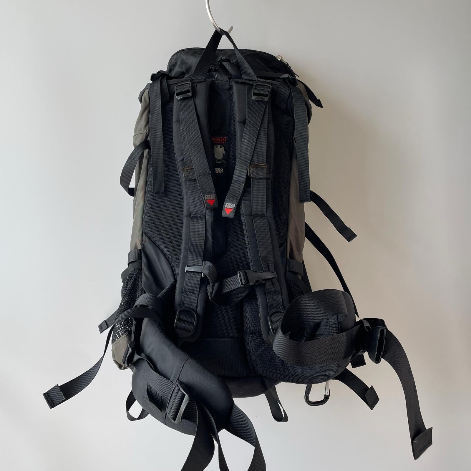 リュック・デイパック ZERO POINT CHA CHA PACK 30 黒 ブラック