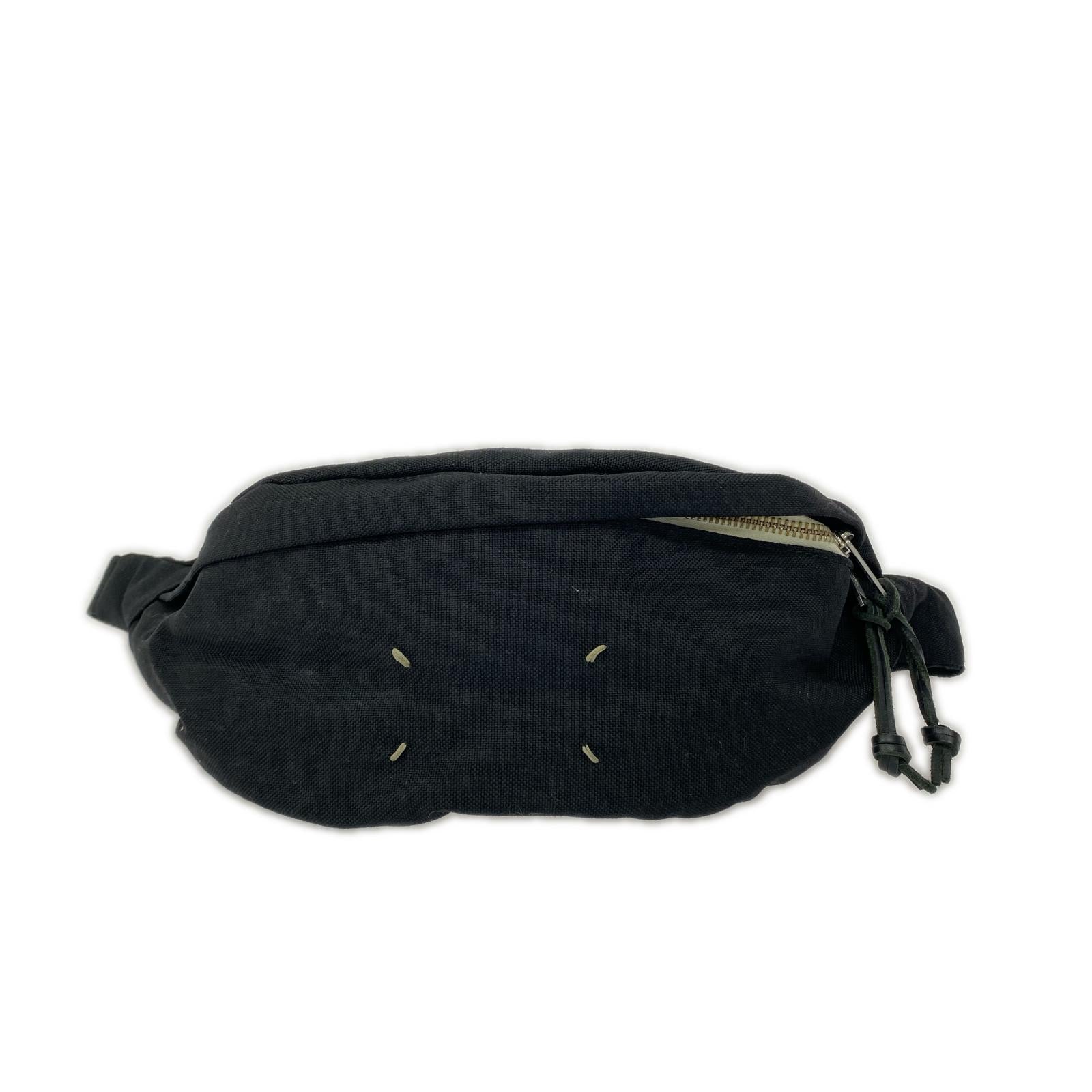 ショルダーバッグ MAISON MARGIELA STEREOTYPE FANNY PACK ウエストバッグ ブラック ブラック