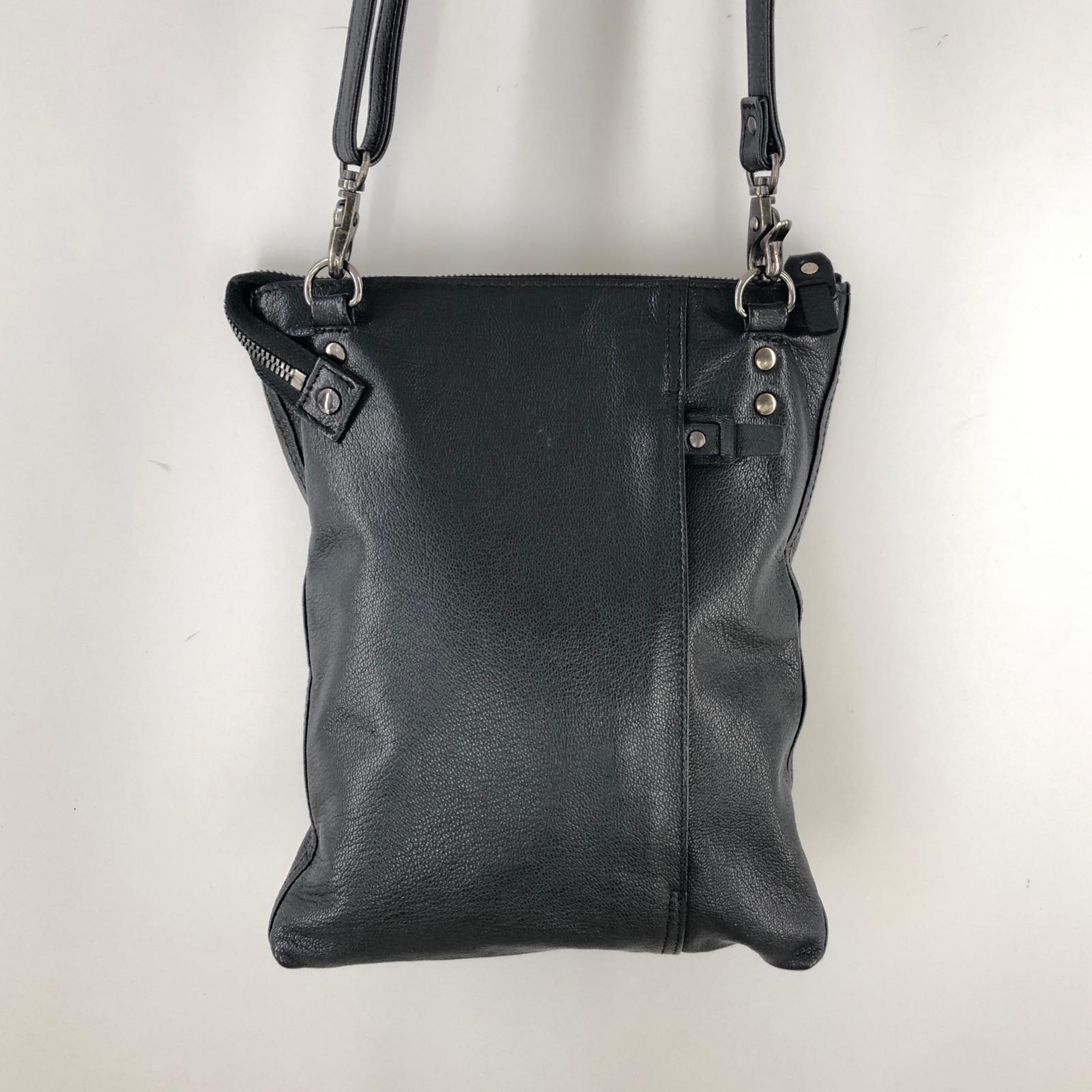 ショルダーバッグ RAMBLER レザー ブラック