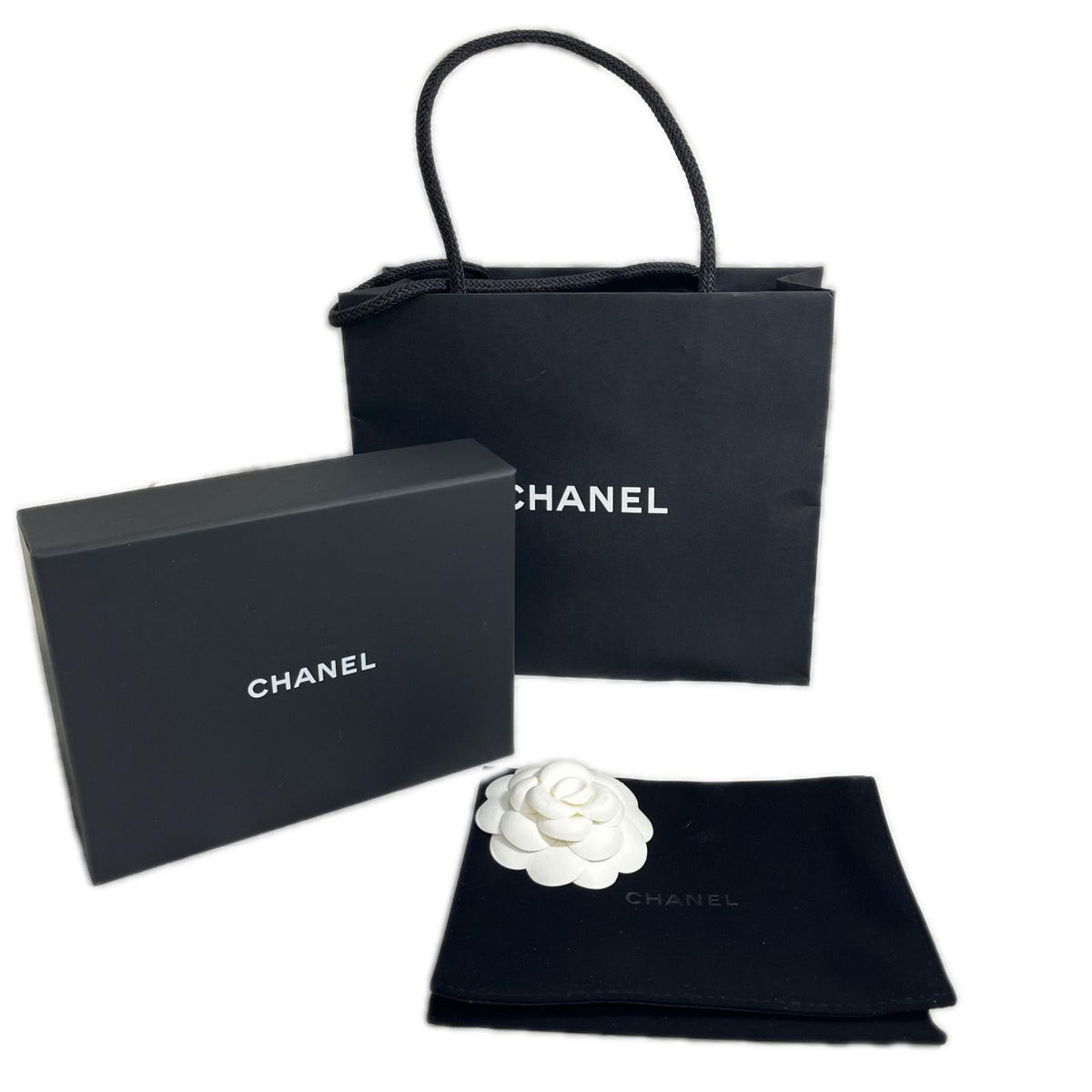 CHANEL マトラッセ ストーンココマーク コンパクトウォレット