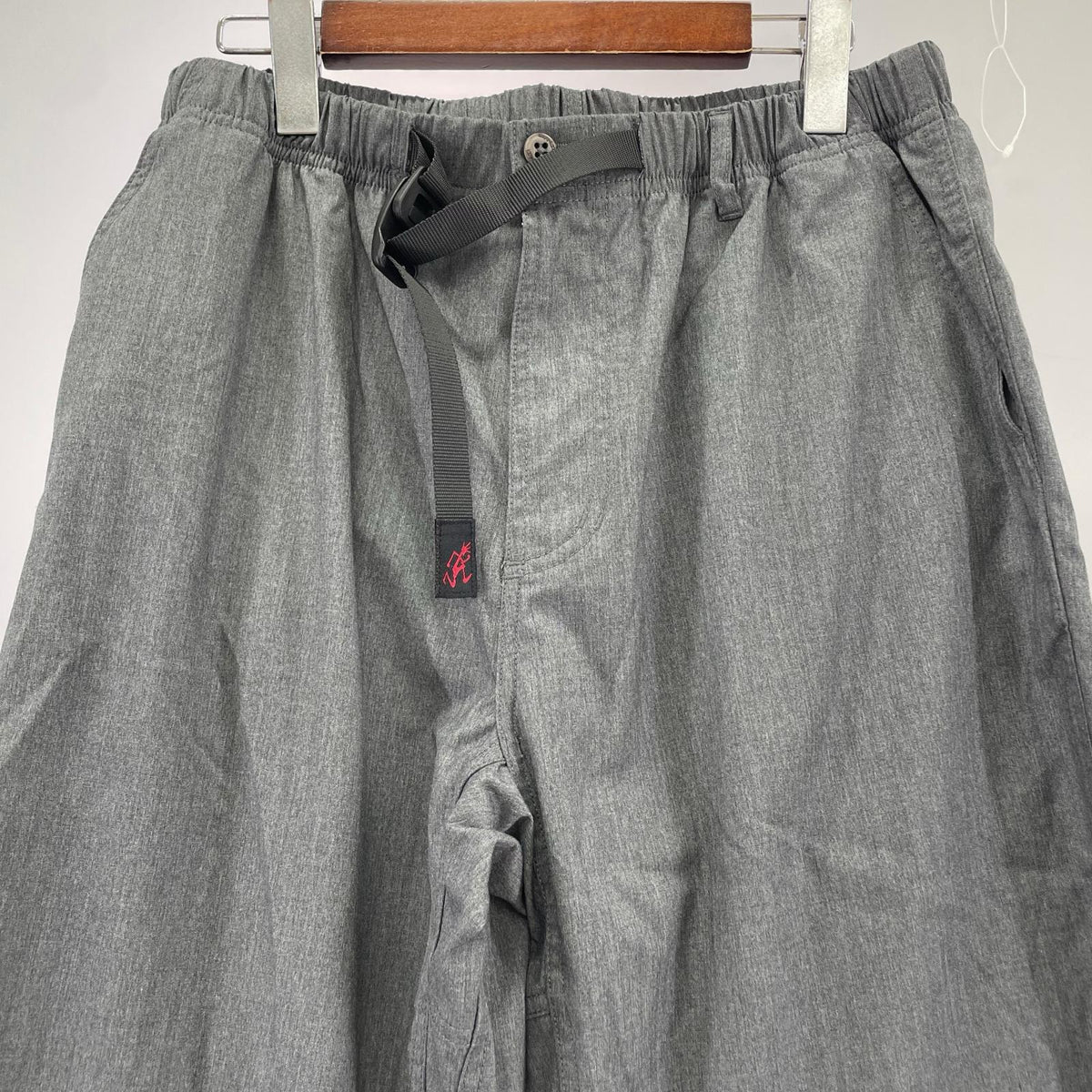 パンツ GABARDINE EAZY TAPERED PANT L グレー