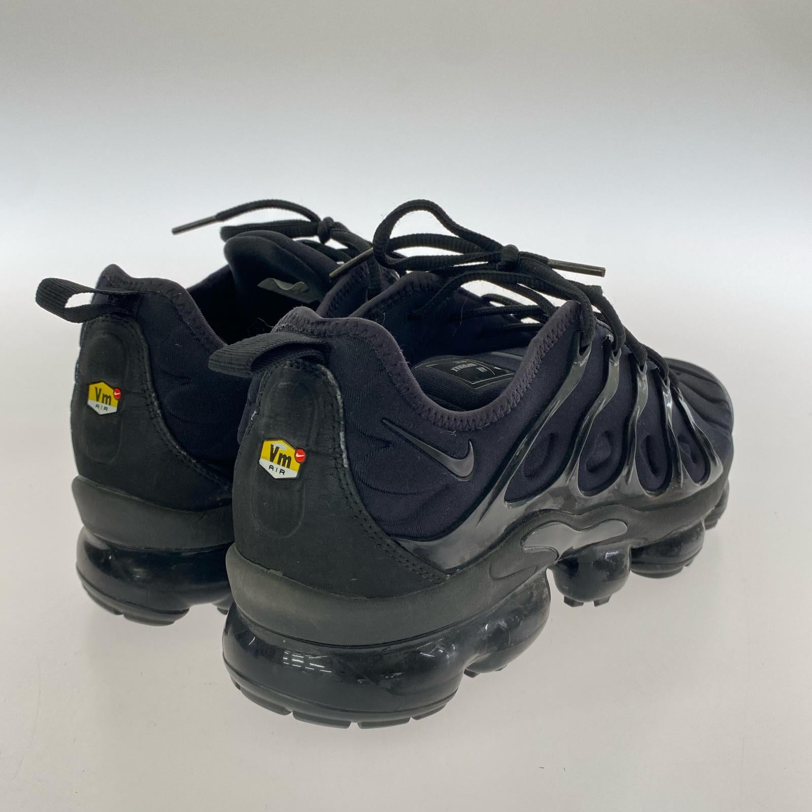 スニーカー AIR VAPORMAX PLUS 26.5cm 26.5cm (US8 1/2 UK8 EU43) ブラック