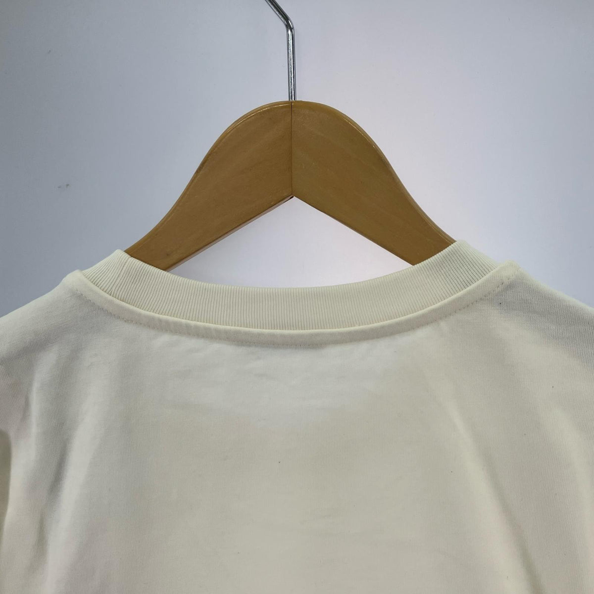 半袖Ｔシャツ 24年製 筆記体ロゴ（M）アイボリー M
