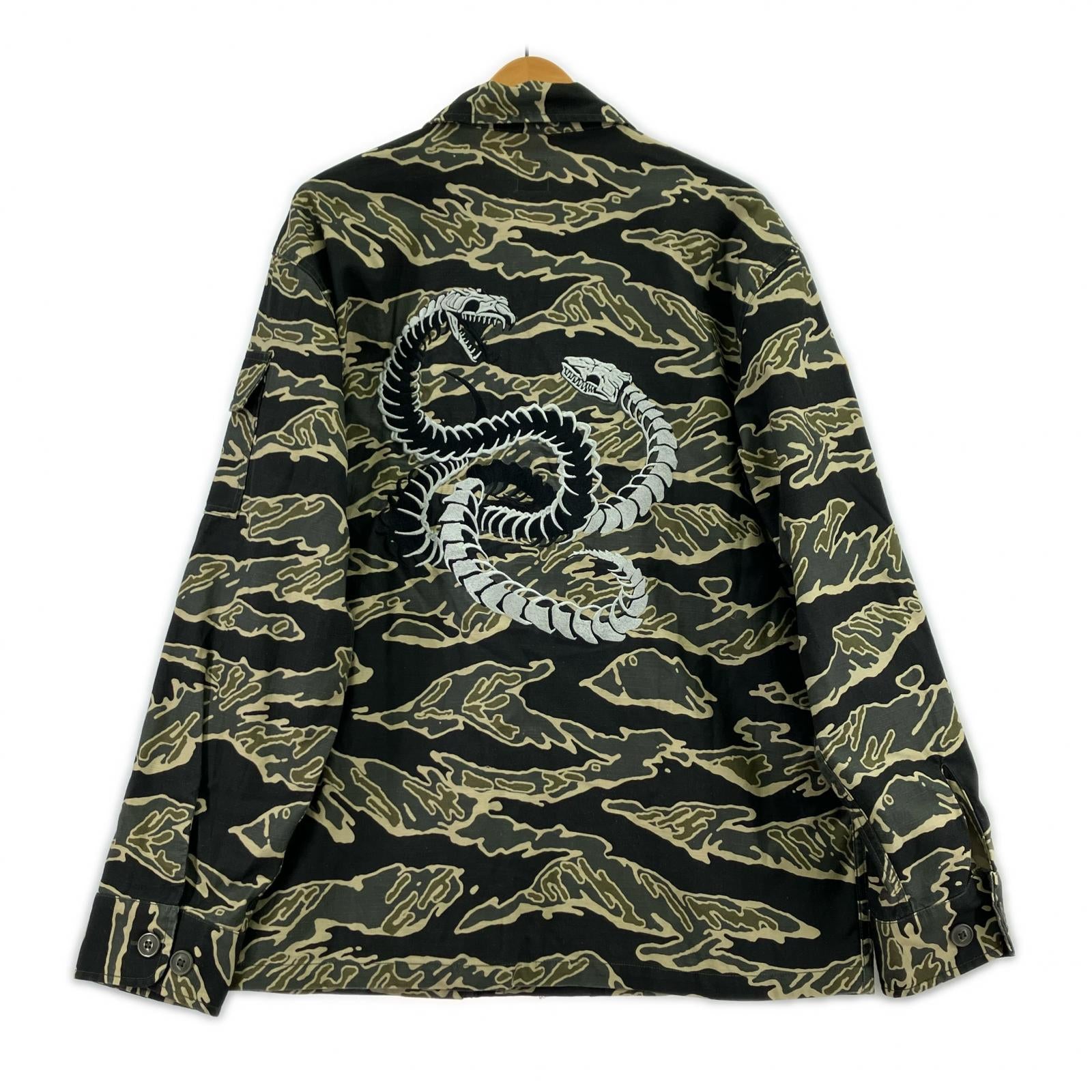 長袖シャツ METAL GEAR SOLID Δ TIGER STRIPE SHIRTS L