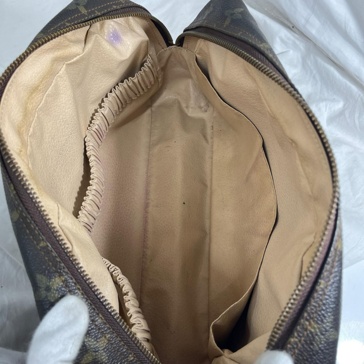 LV モノグラム トゥルーストワレット28