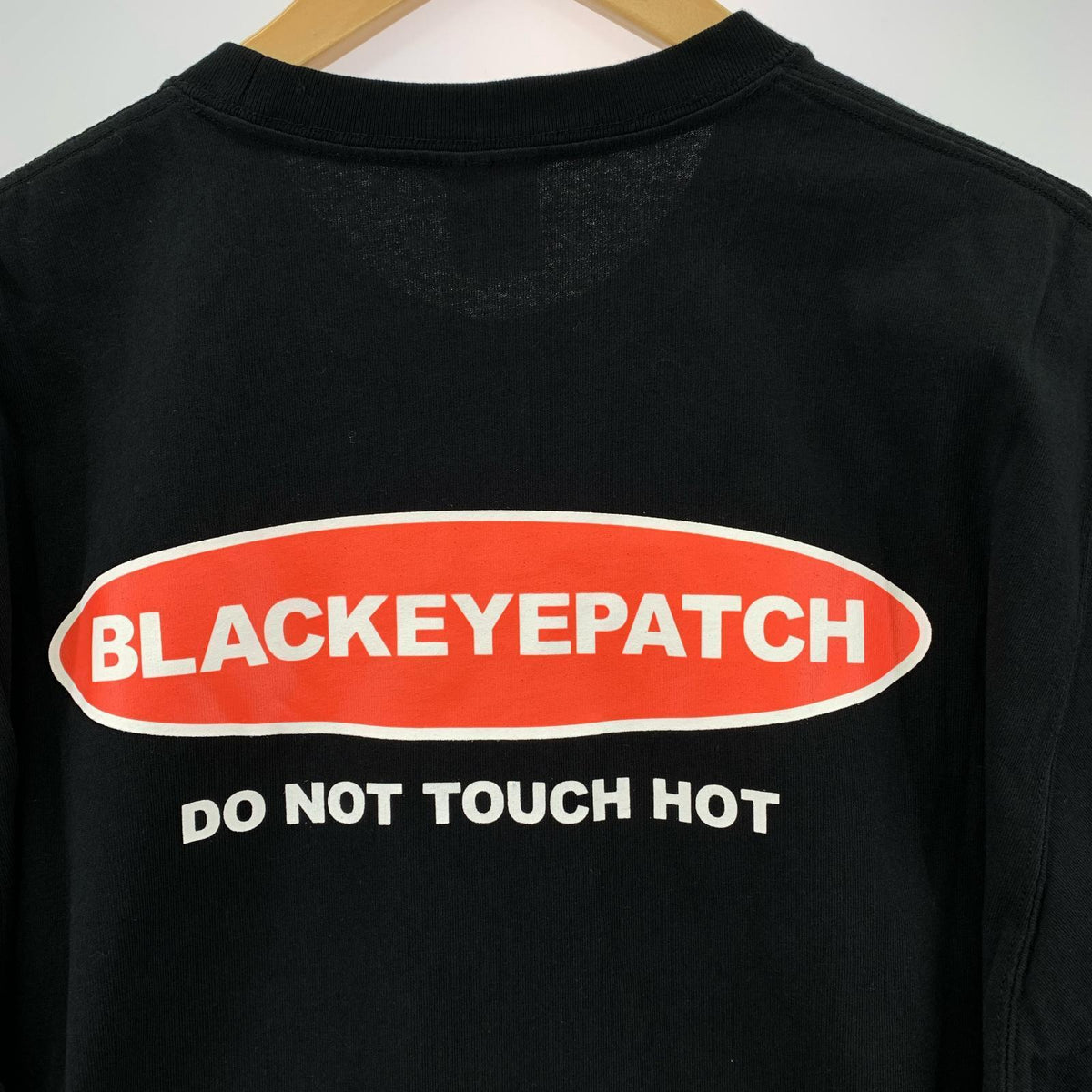 半袖Ｔシャツ DANGER HOT LABEL TEE ブラック