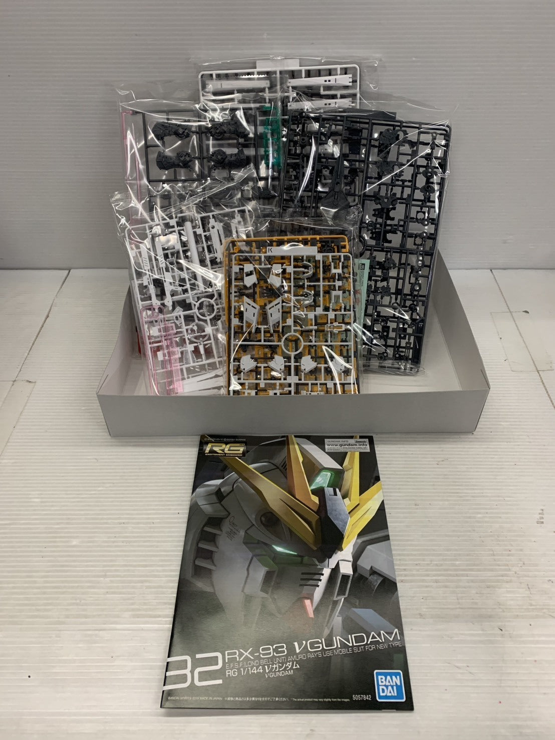 RG 1/144 νガンダム ガンプラ