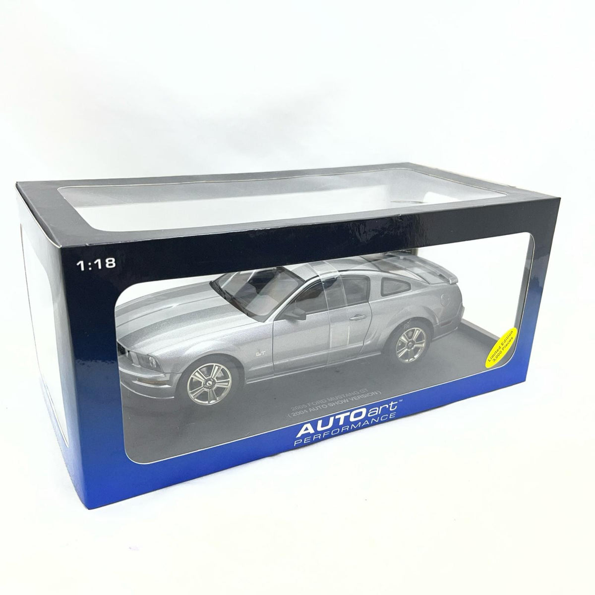1/18 AUTOart 2005 FORD MUSTANG GT スケールカー