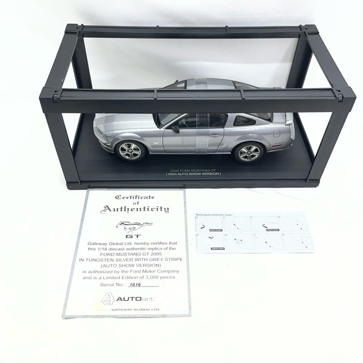 1/18 AUTOart 2005 FORD MUSTANG GT スケールカー