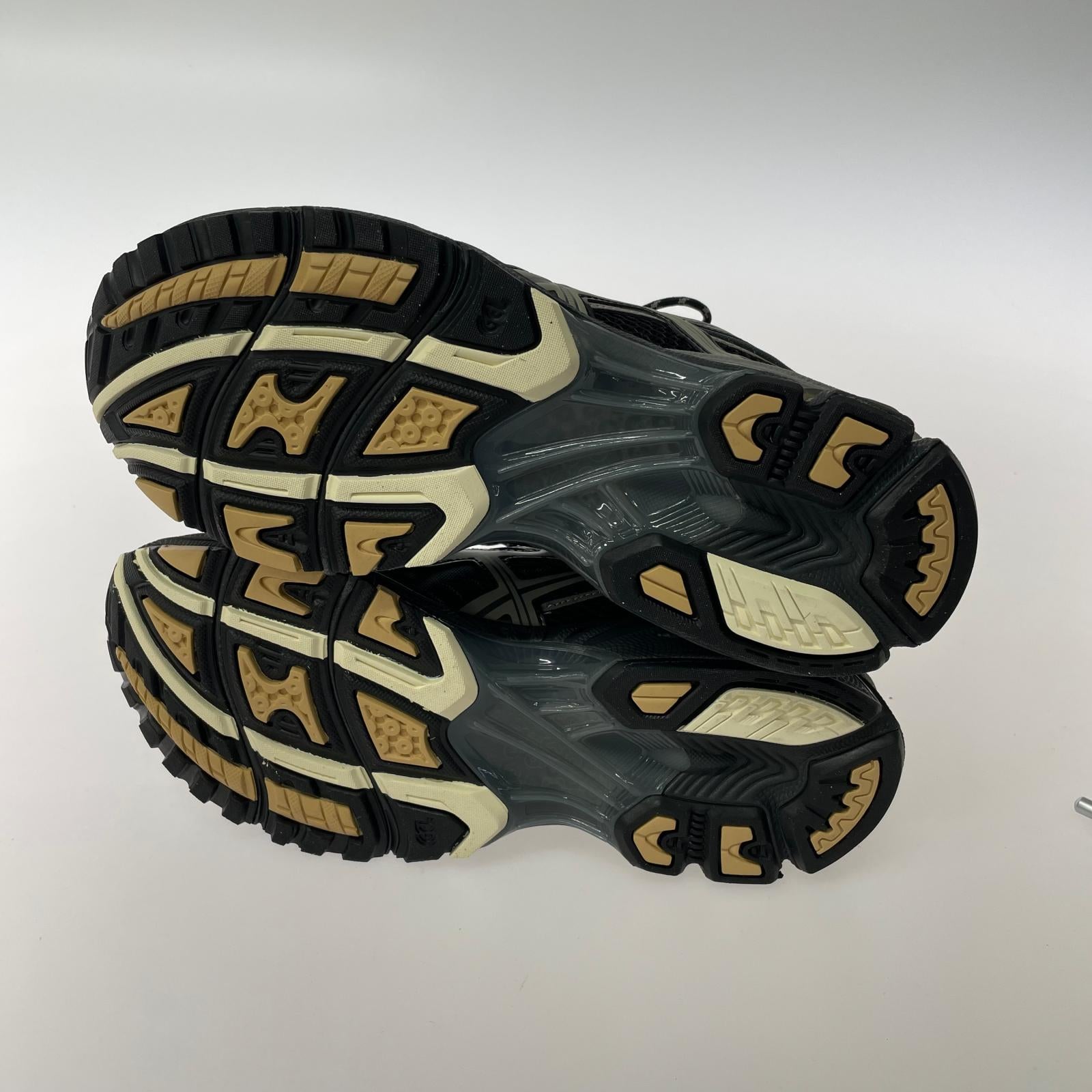 スニーカー 1203A543-005 (26.5) 26.5cm (US8 1/2 UK8 EU43) ブラック