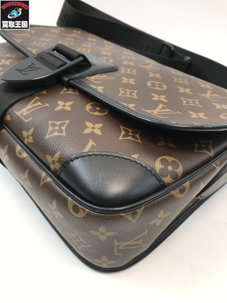 LV/M46328/アーチメッセンジャー モノグラムマカサー