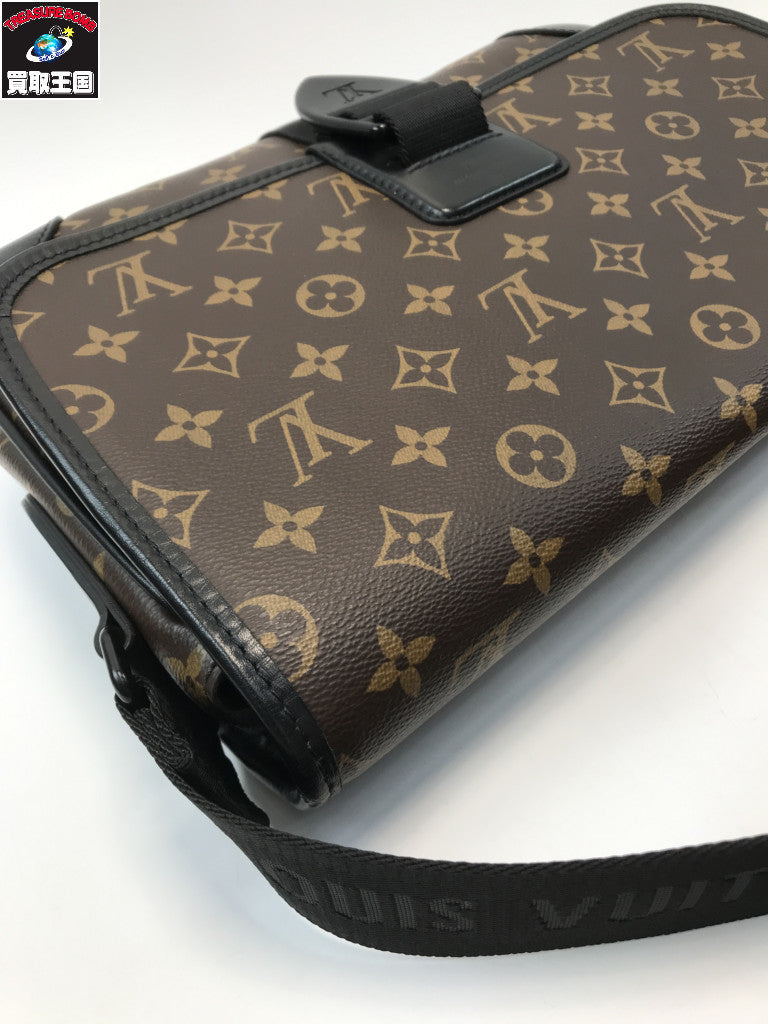 LV/M46328/アーチメッセンジャー モノグラムマカサー