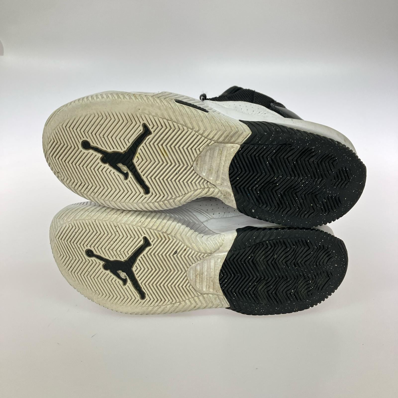 スニーカー jordan ステイロイヤル