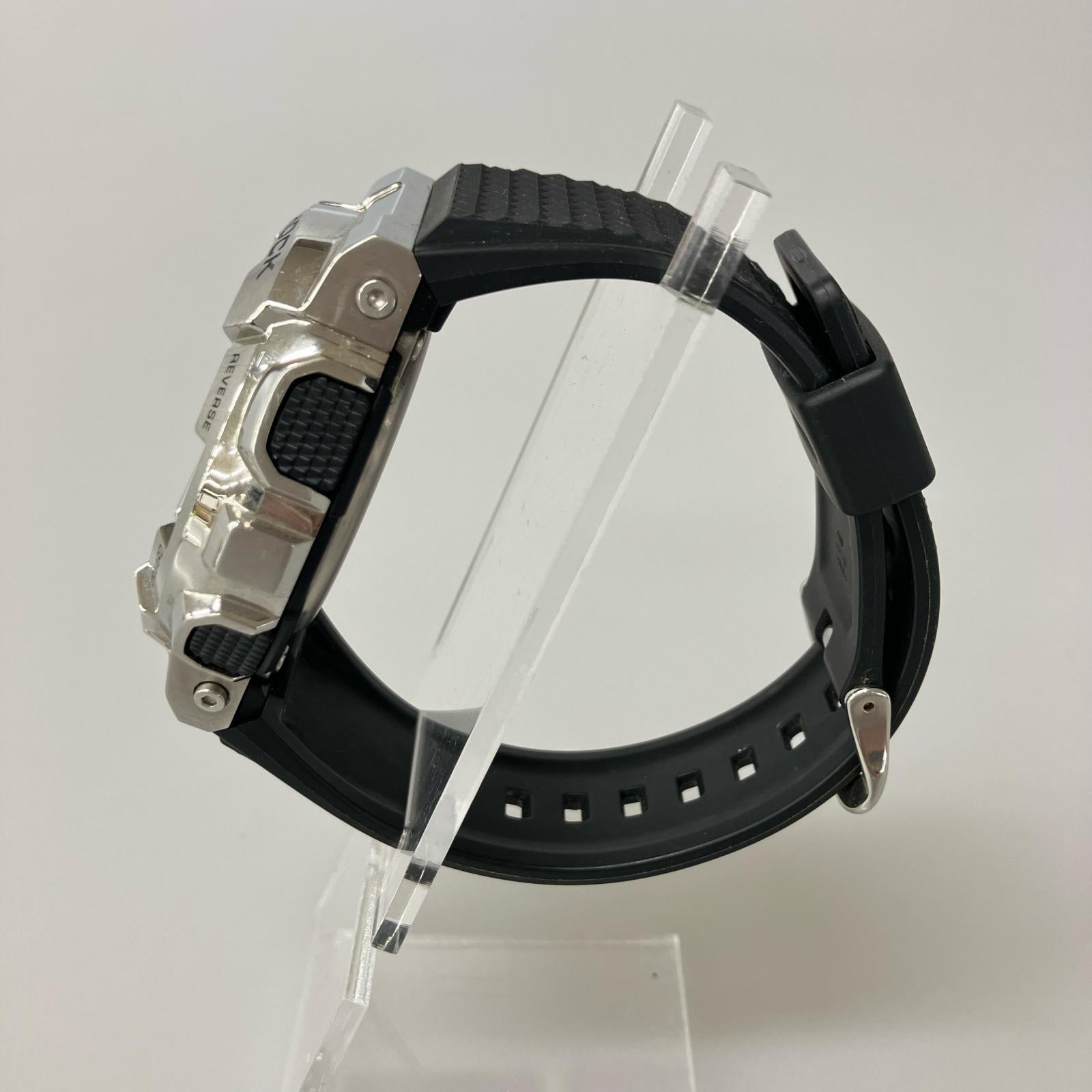 腕時計 GM-110-1AJF メタルカバード クォーツ ブラック