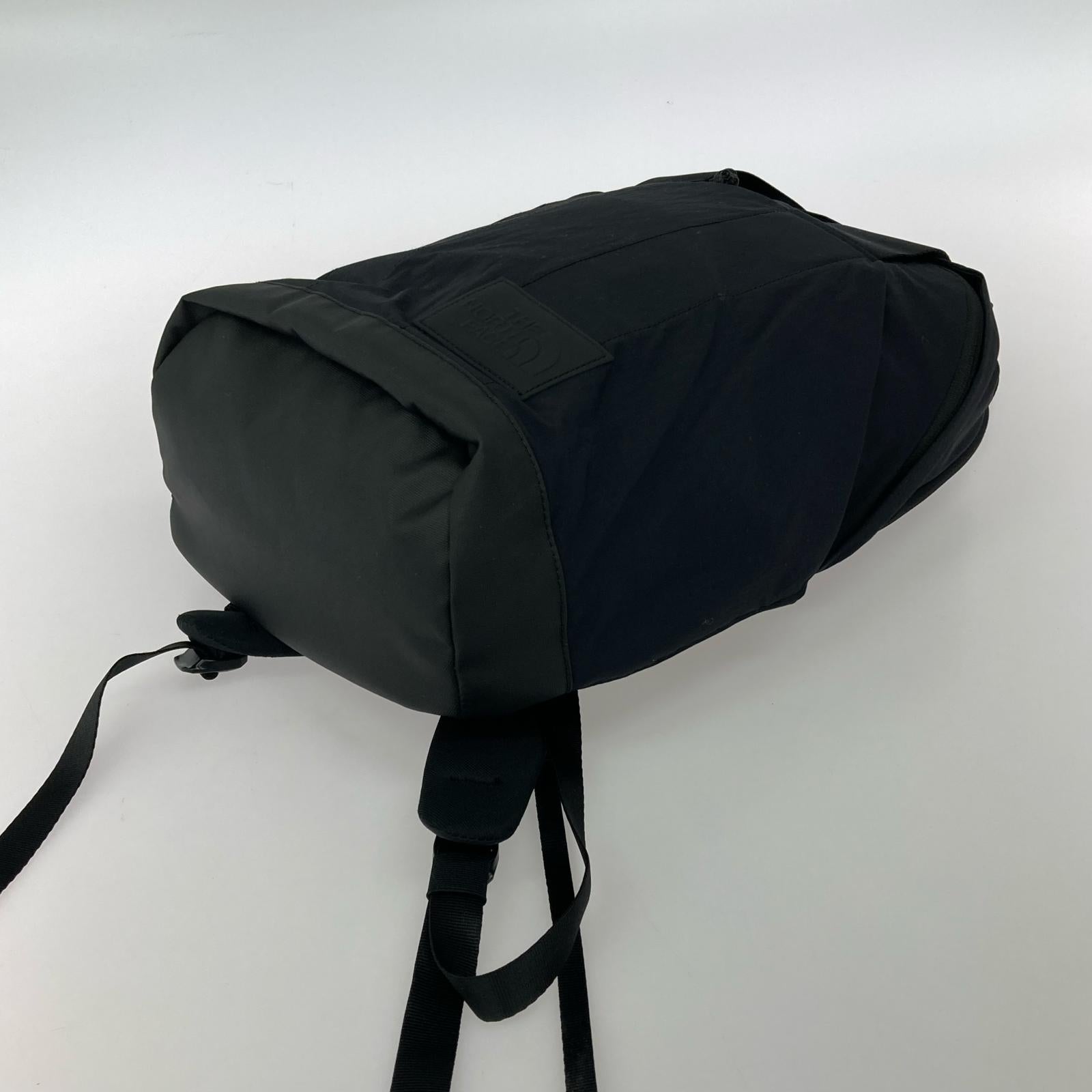 リュック・デイパック NEVER STOP DAYPACK 黒 ブラック