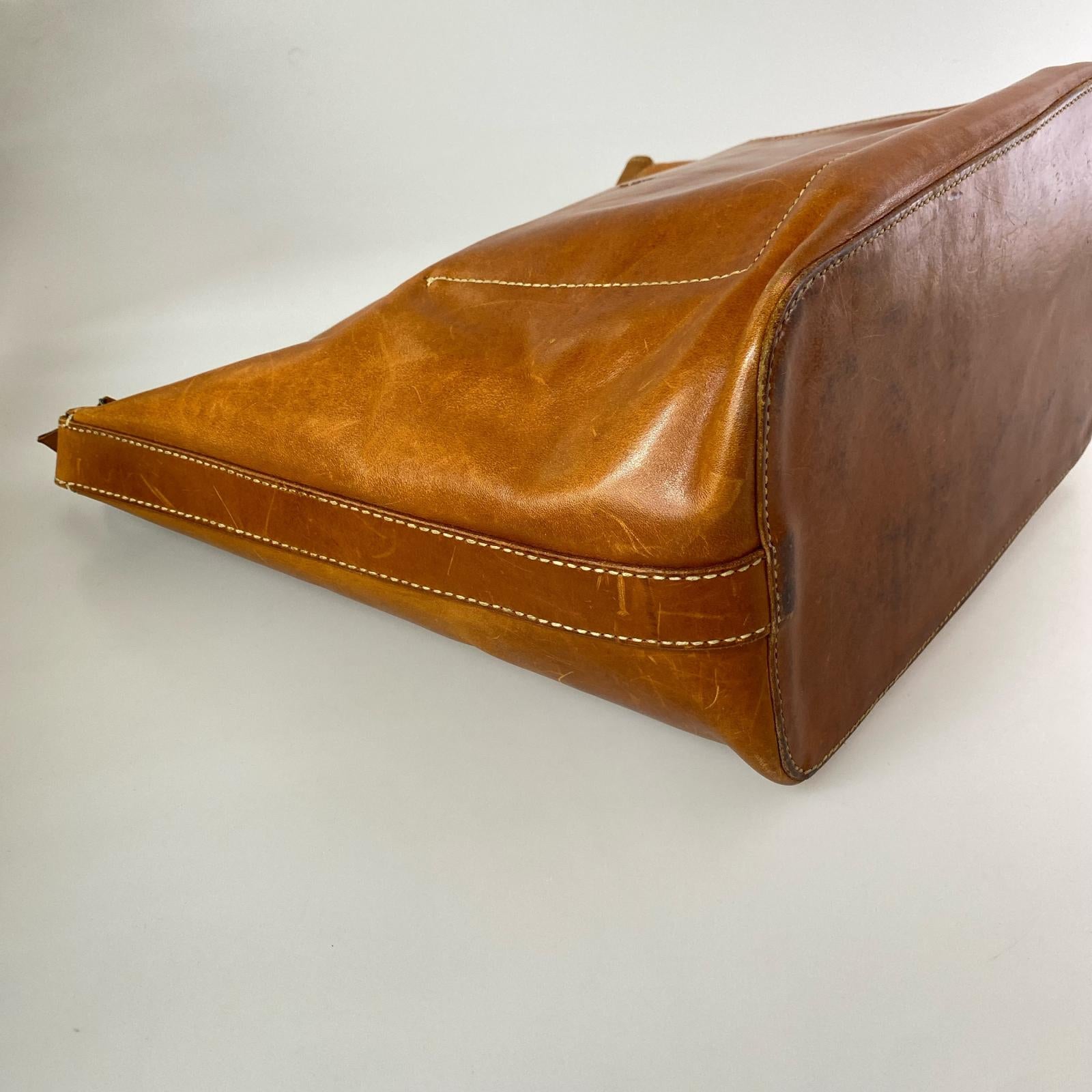 ショルダーバッグ HENRY CUIR　ショルダーバッグ　茶 ブラウン