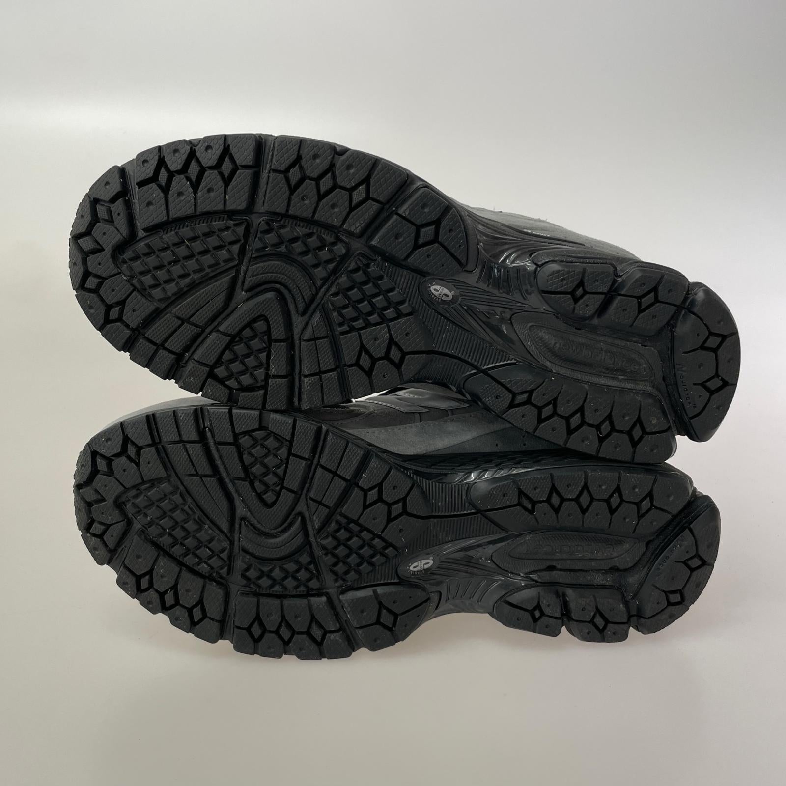 スニーカー U2002RM 24.5 24.5cm (US6 1/2 UK6 EU39) ブラック