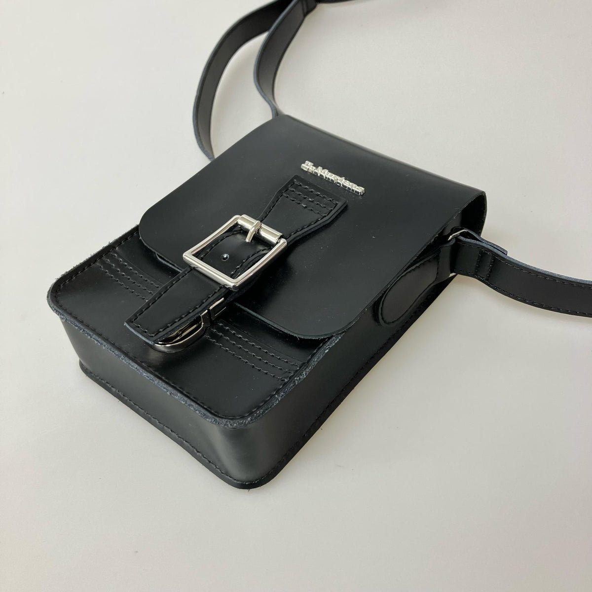ショルダーバッグ レザー BLK ブラック