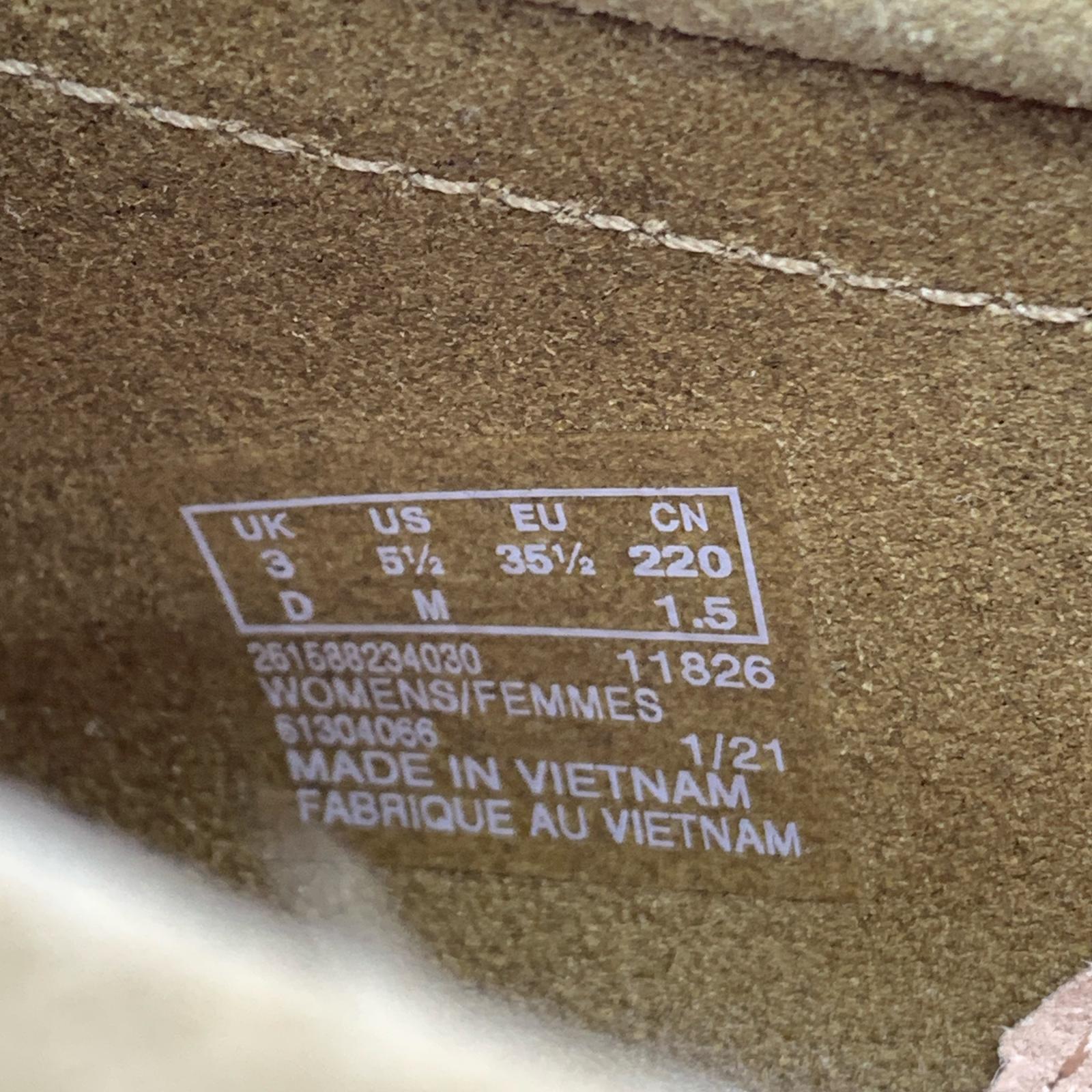 シューズ Wallabee ベージュ 22.0㎝ ベージュ