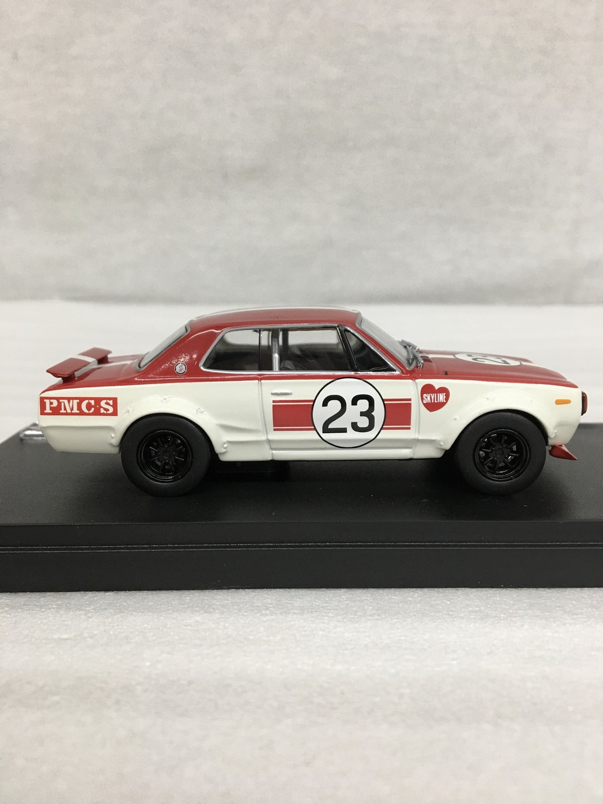 京商　NISSAN SKYLINE 2000 GT-R スケールカー
