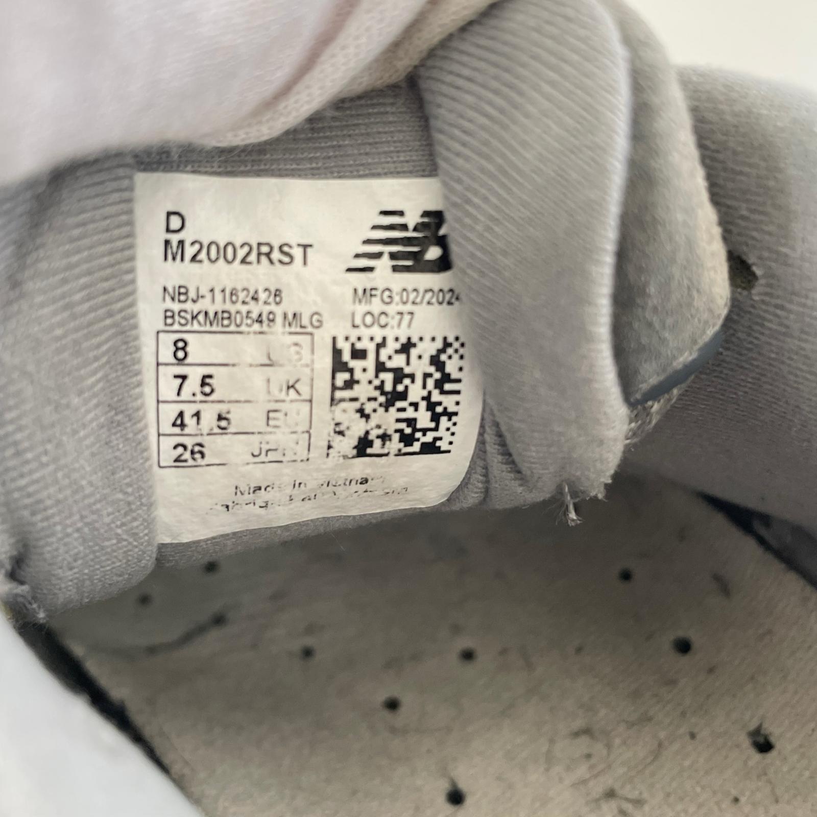 スニーカー グレー/M2002RST/26cm 26cm (US8 UK7 1/2 EU42) グレー