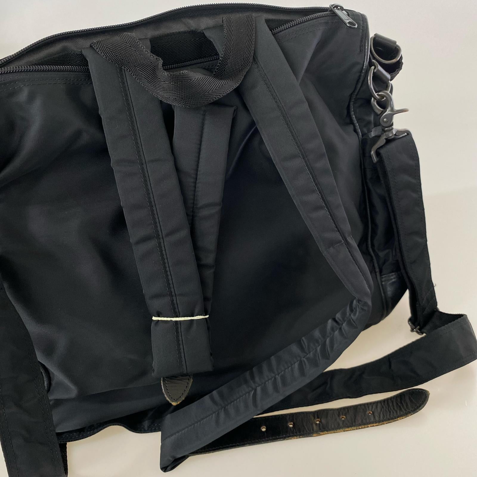 ショルダーバッグ ナイロン レザー 黒 ブラック