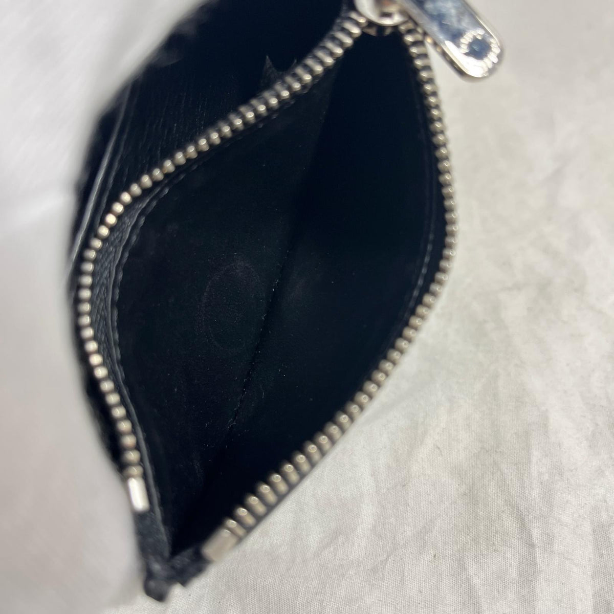 LV マヒナ ポルフォイユ・イリス