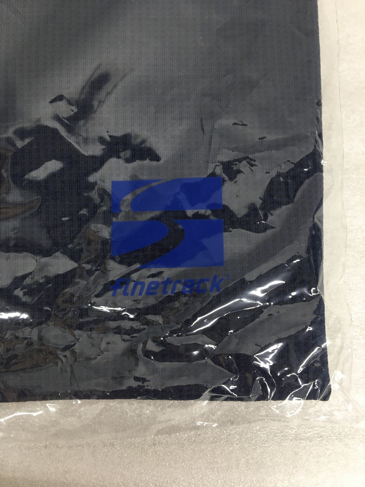 半袖Ｔシャツ FINETRACK　スカイトレイルブレスジップT (S) FMM1504