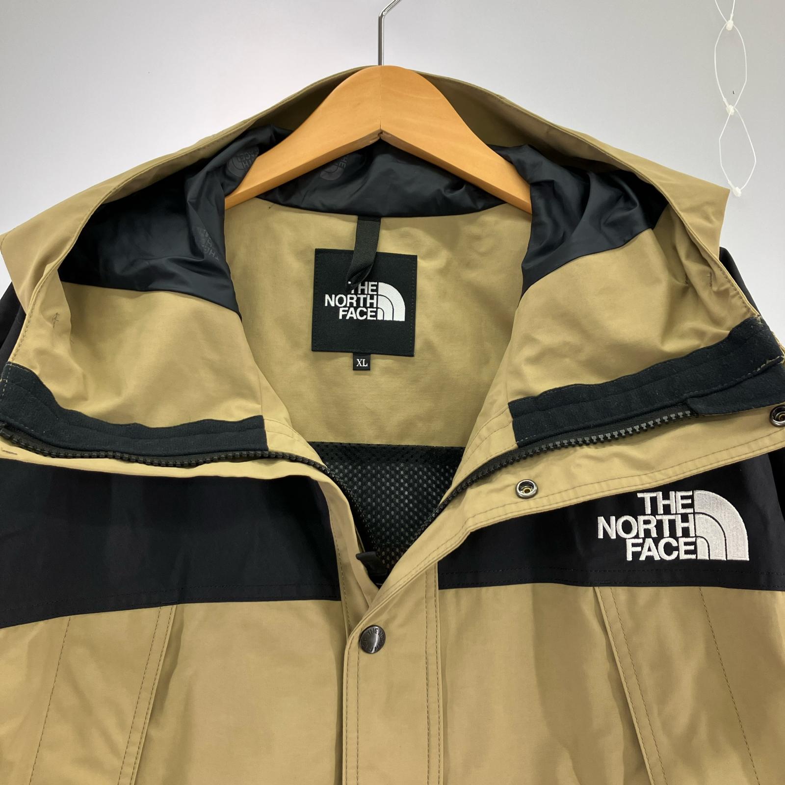 ブルゾン Mountain Light Jacket