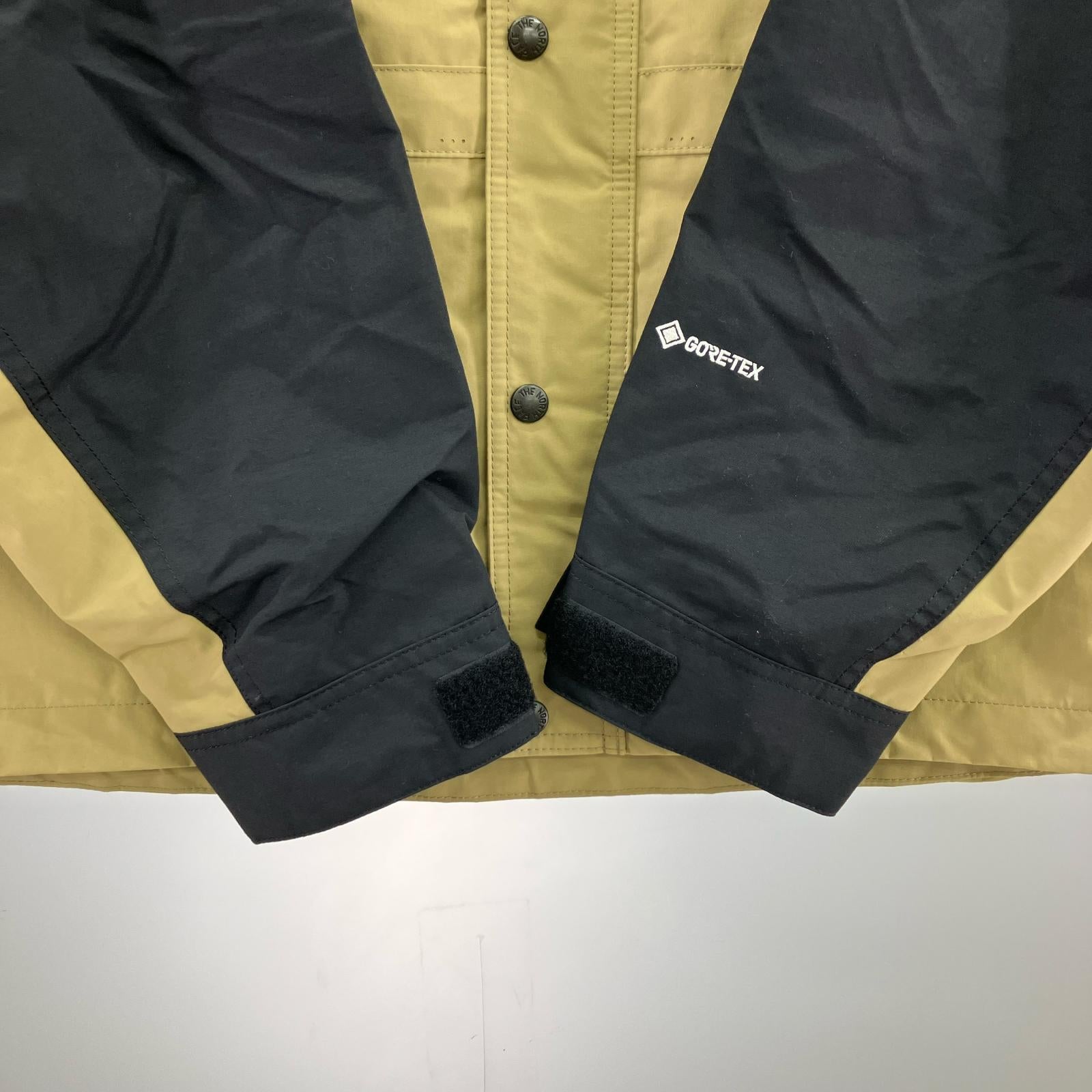 ブルゾン Mountain Light Jacket