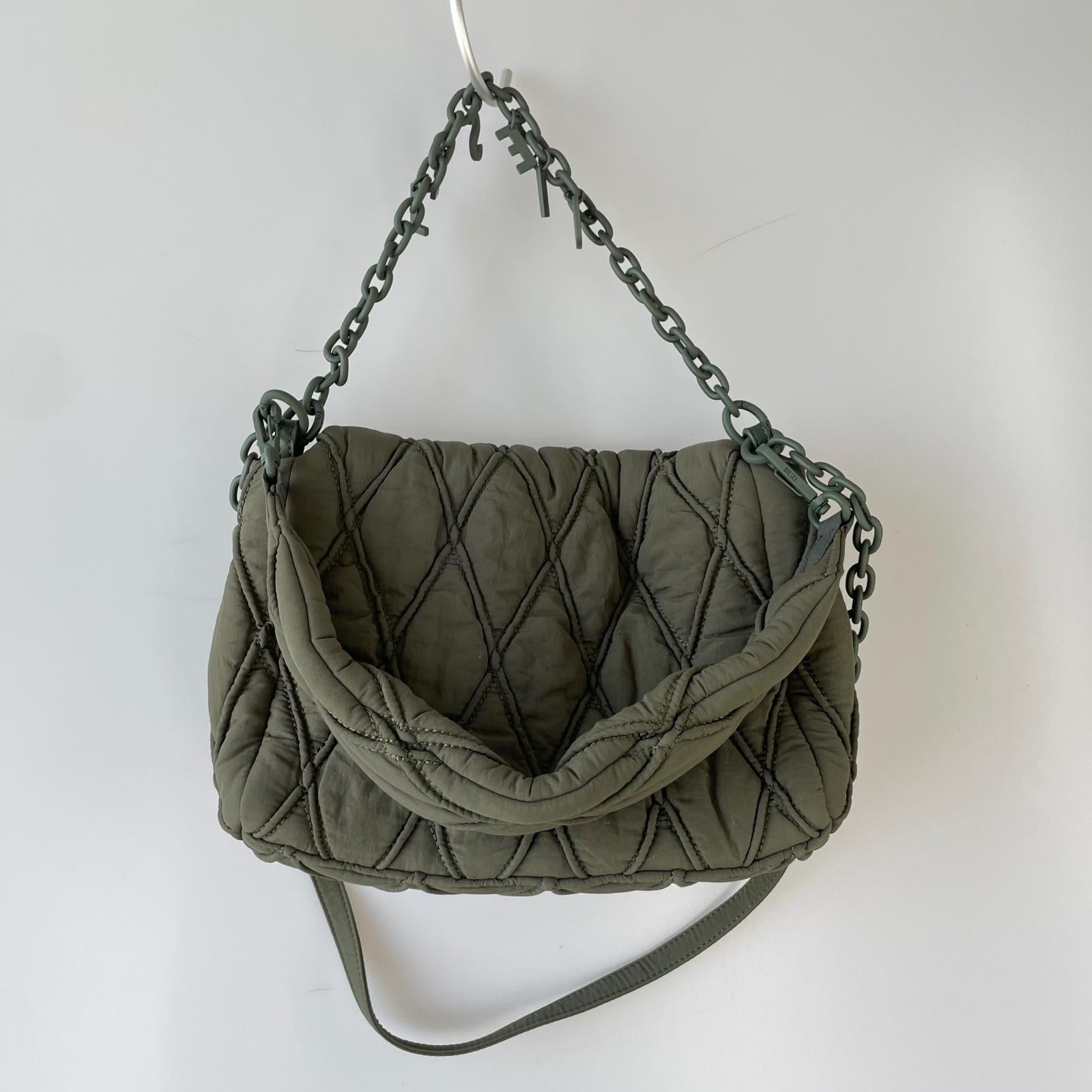ショルダーバッグ Charm-D SHOULDER M カーキ カーキ