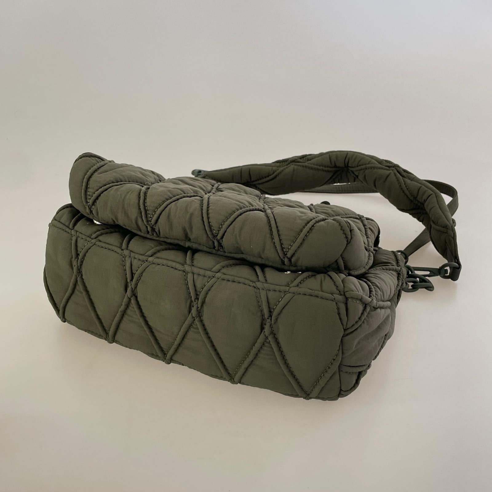 ショルダーバッグ Charm-D SHOULDER M カーキ カーキ