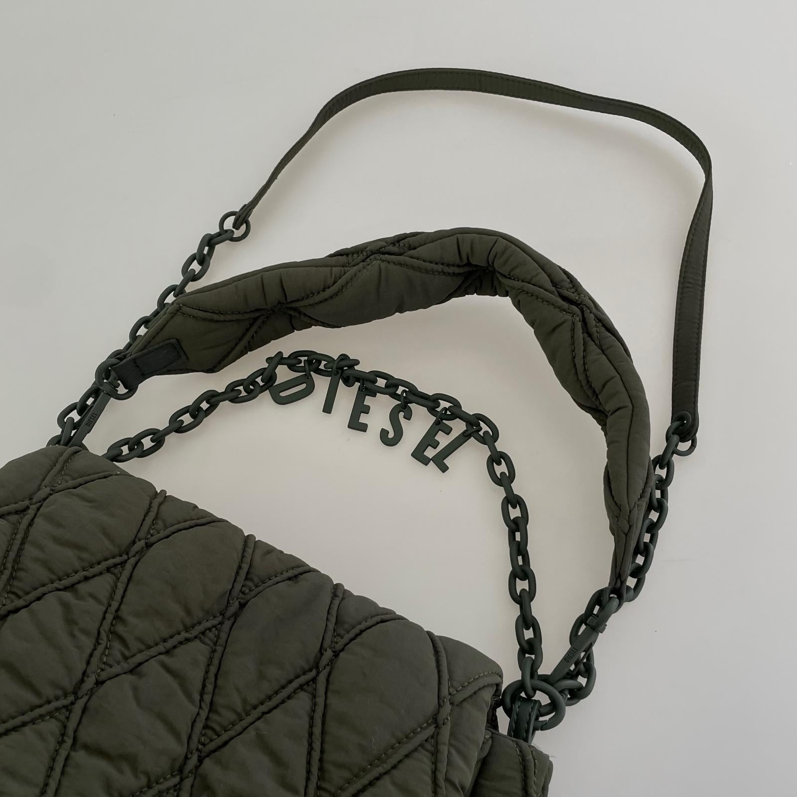 ショルダーバッグ Charm-D SHOULDER M カーキ カーキ